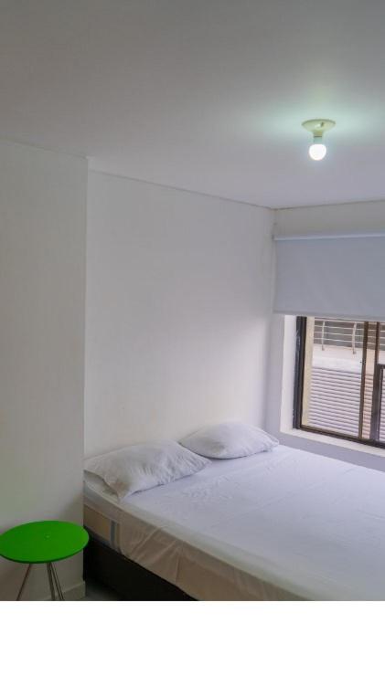 3 Bedroom, 2 bathroom Cabecera del LLano With Doorman