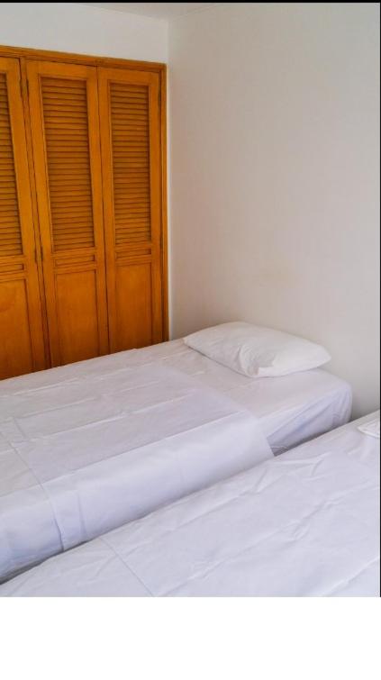 3 Bedroom, 2 bathroom Cabecera del LLano With Doorman