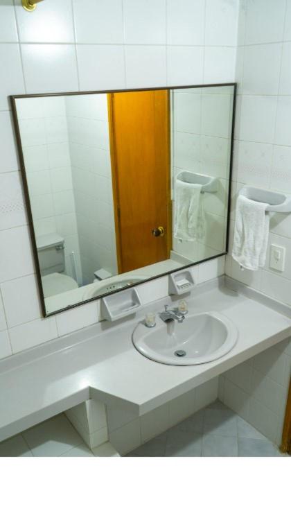 3 Bedroom, 2 bathroom Cabecera del LLano With Doorman