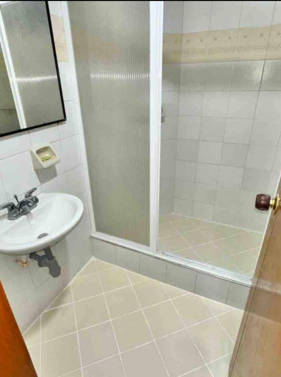 3 Bedroom, 2 bathroom Cabecera del LLano With Doorman
