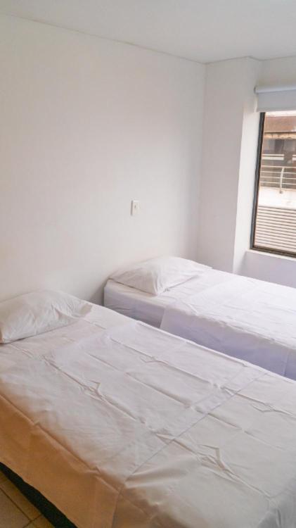 3 Bedroom, 2 bathroom Cabecera del LLano With Doorman