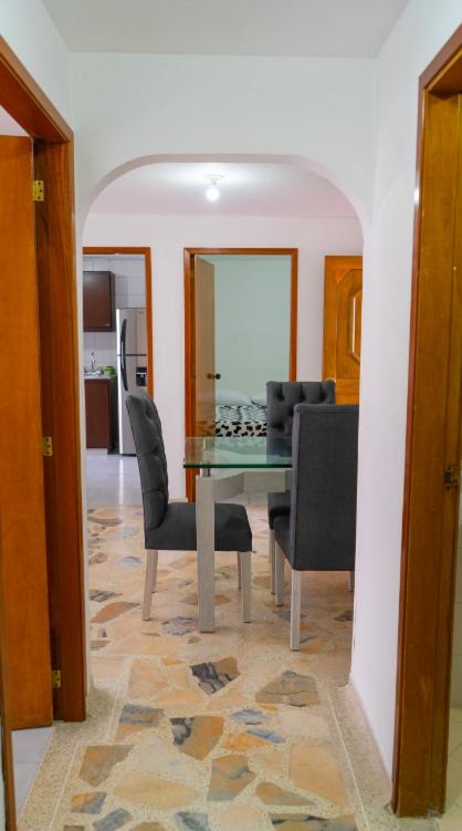 3 Bedroom, 2 bathroom Cabecera del LLano With Doorman