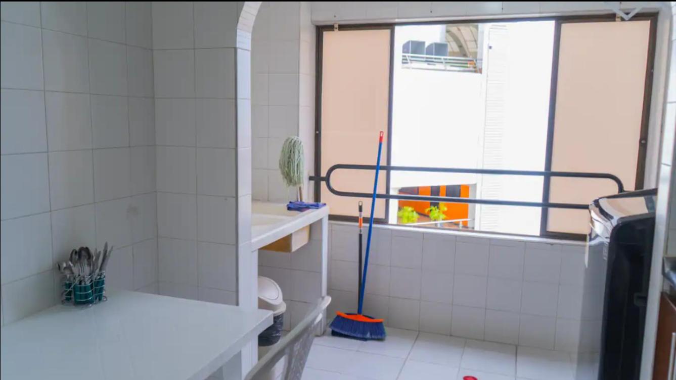 3 Bedroom, 2 bathroom Cabecera del LLano With Doorman