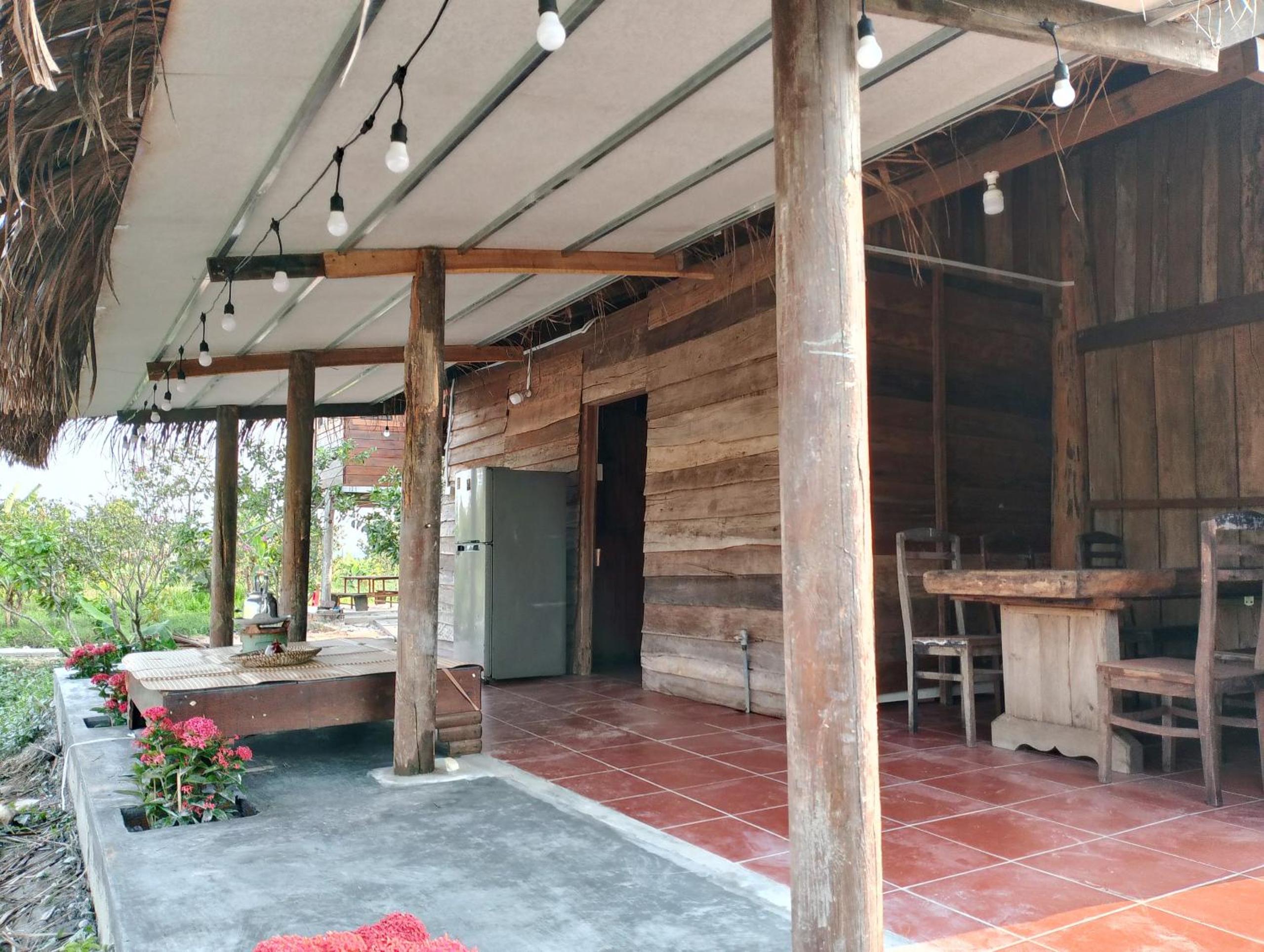 LA'S FARMSTAY