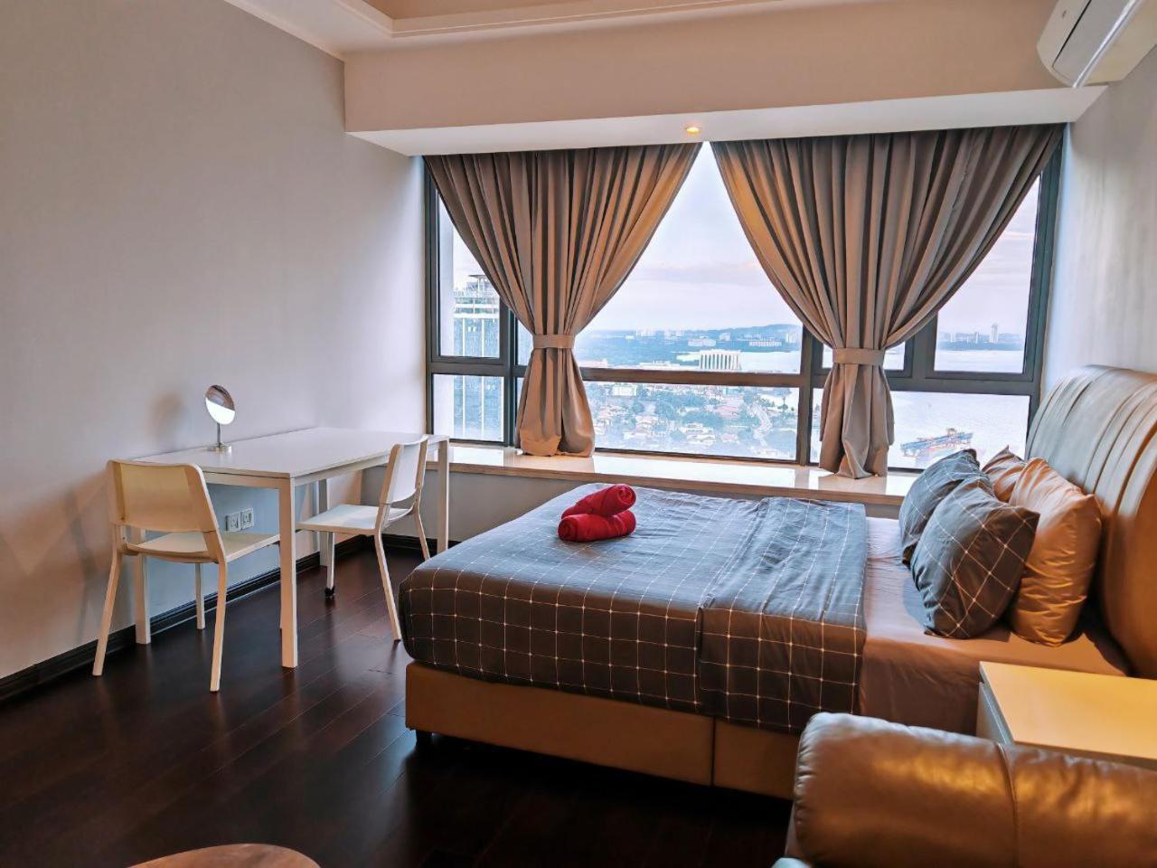 R&F Princess Cove JB Apartment Suites By SC Homestay