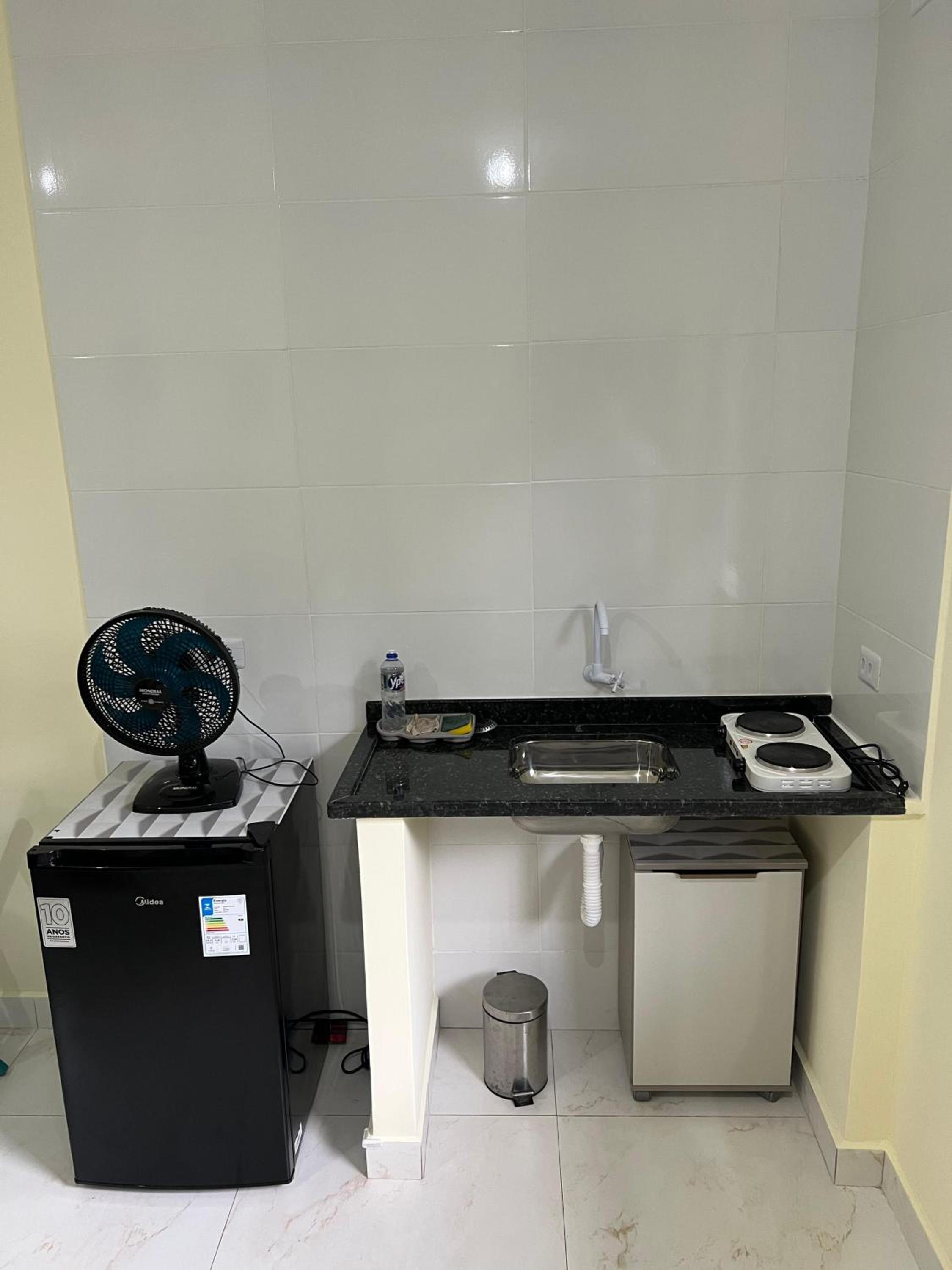 Kitnet 1 privado com piscina em Pontal do Sul