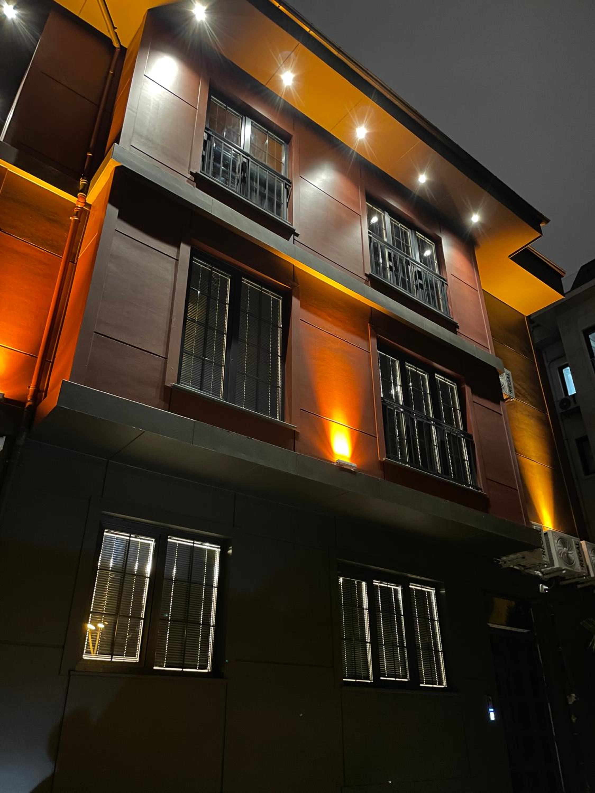 ARC HOUSE