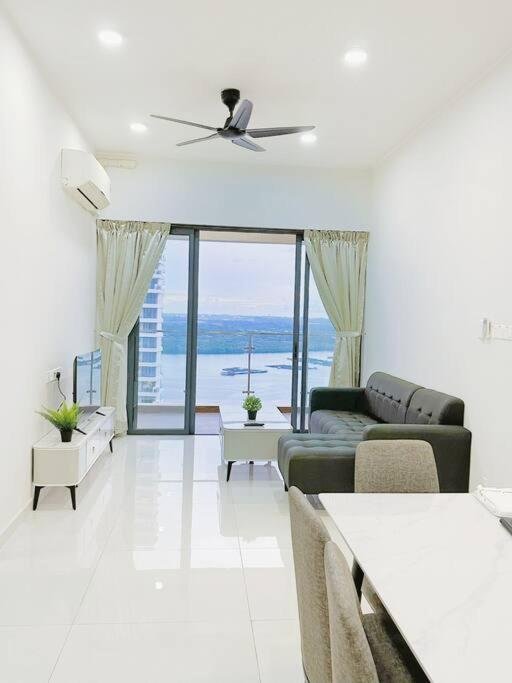 HighRise SeaView 2R2B CountryGarden DangaBay JB