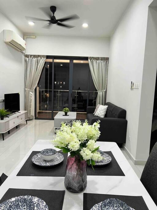 HighRise SeaView 2R2B CountryGarden DangaBay JB