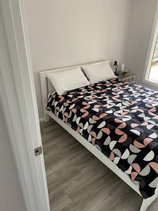 Coastal Retreat, 400 Metres to beach