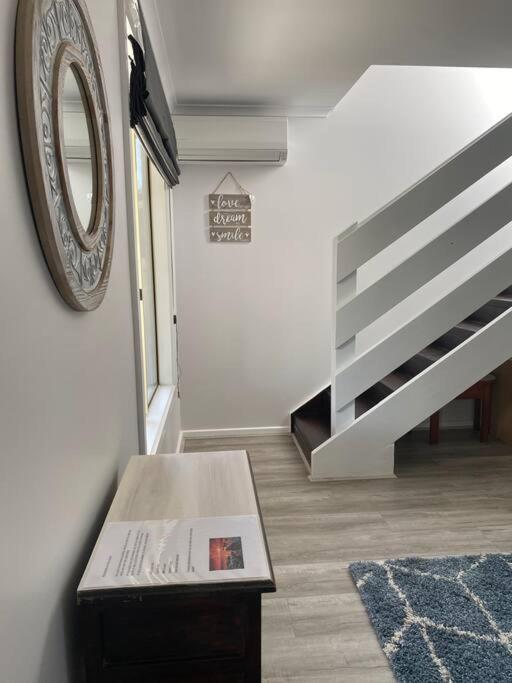 Coastal Retreat, 400 Metres to beach