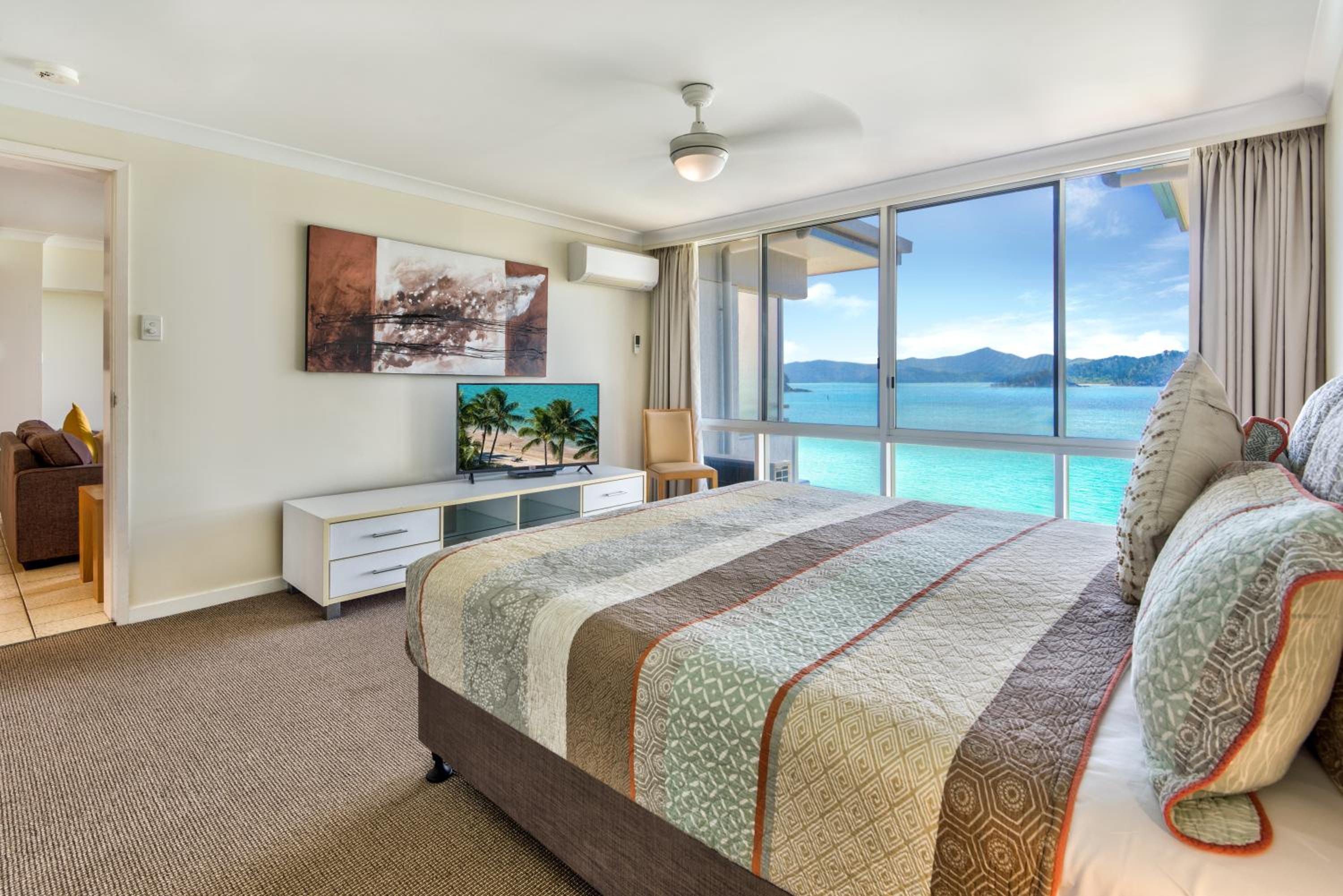 Frangipani 204 & Buggy Hamilton Island