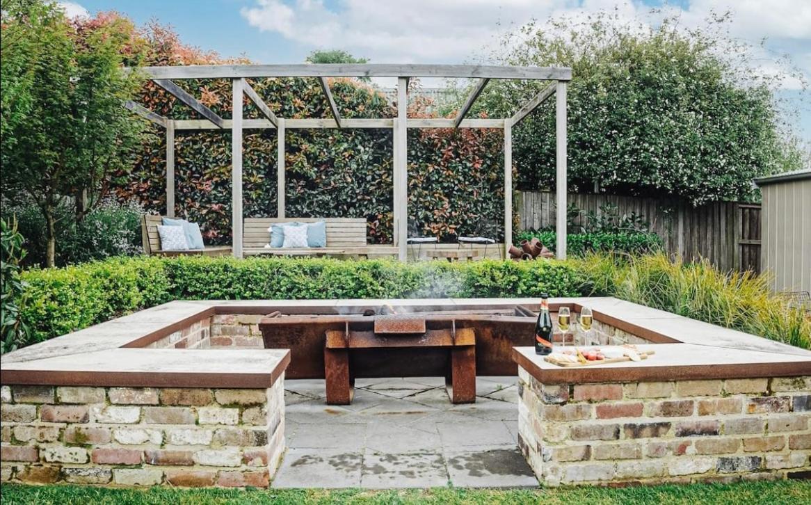 Merrett Vale Home