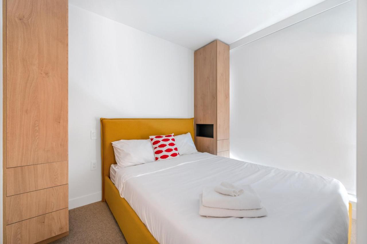 Urban Oasis near Joyce Station: 1BR Condo