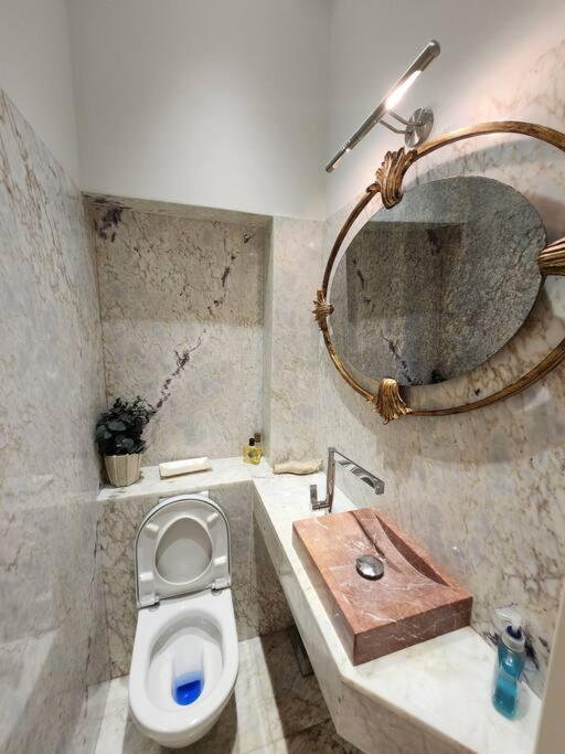3 Bedrooms flat in South Kensington Queensgate 61 view 5