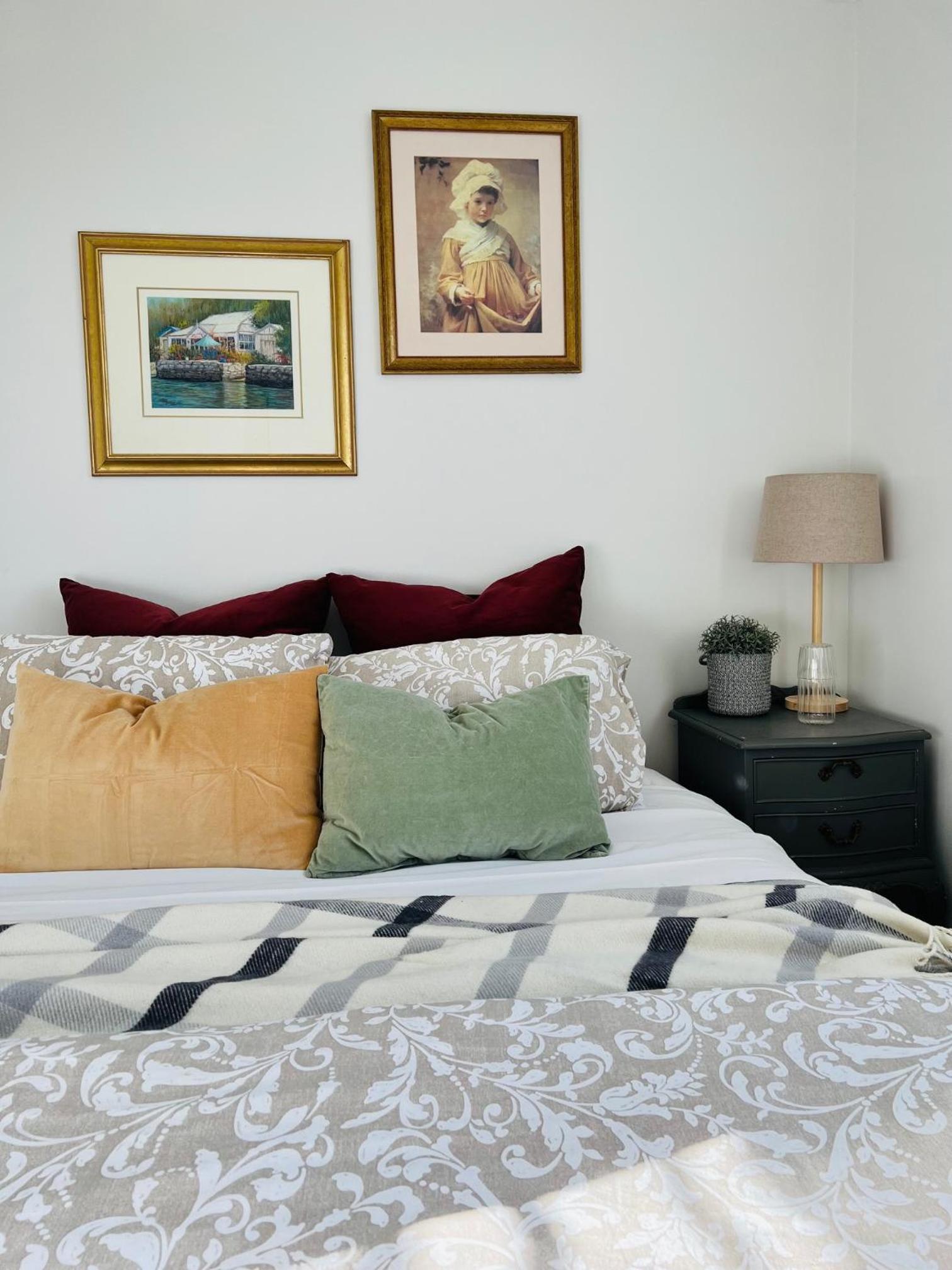 Merrett Vale Home
