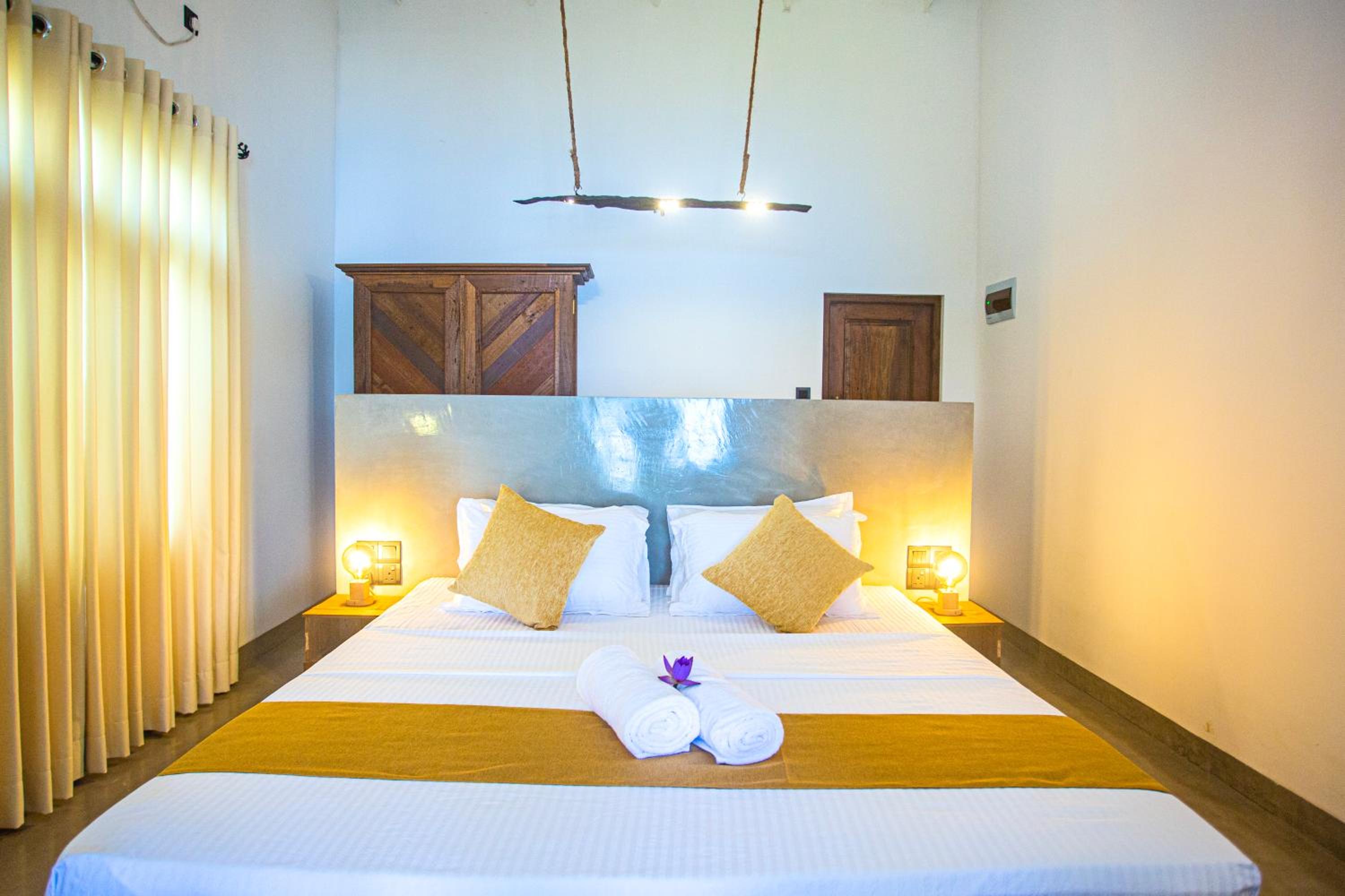 Aki Luna Lagoon Resort Hikkaduwa view 5