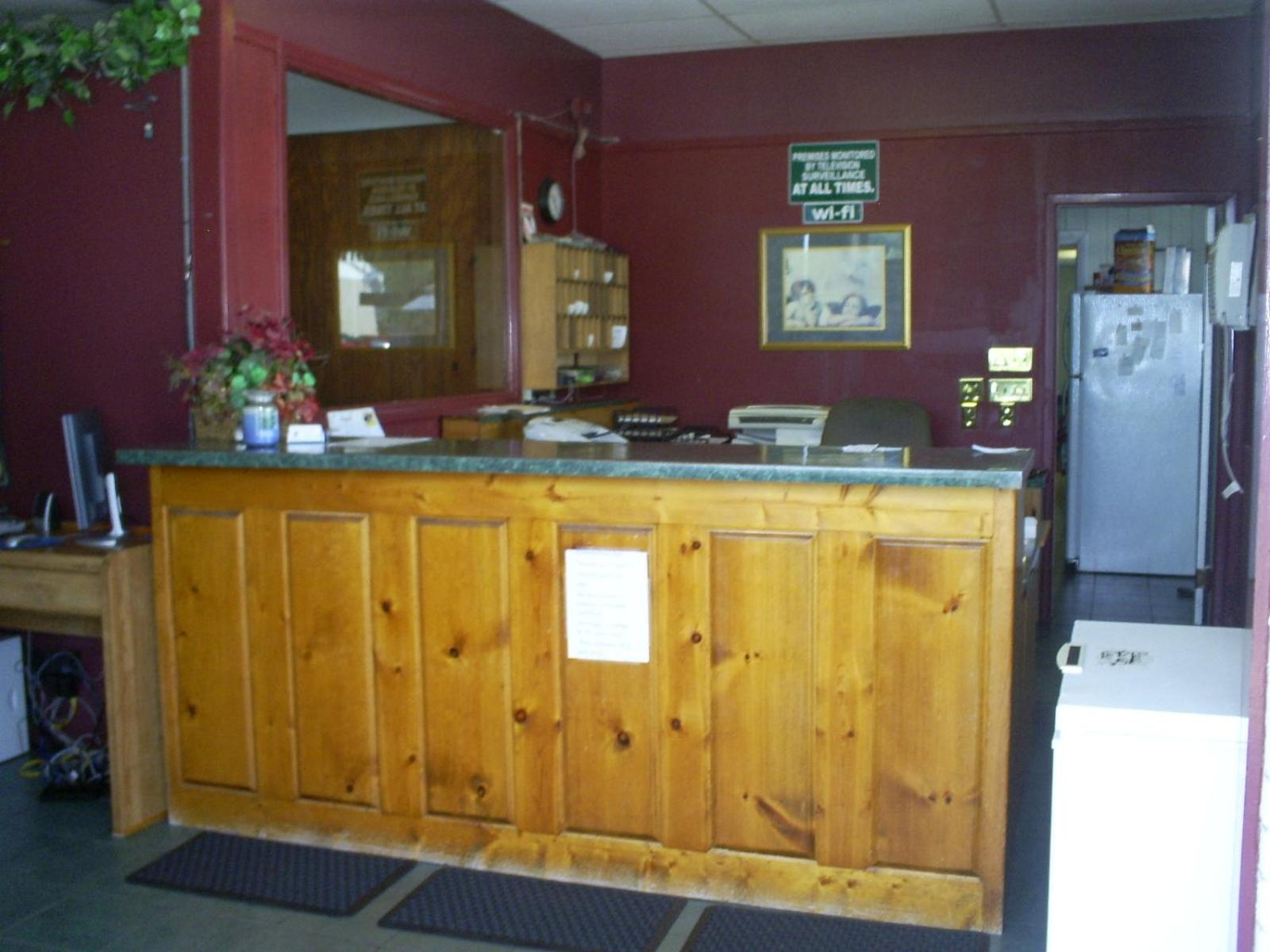 Crestview Inn view 3