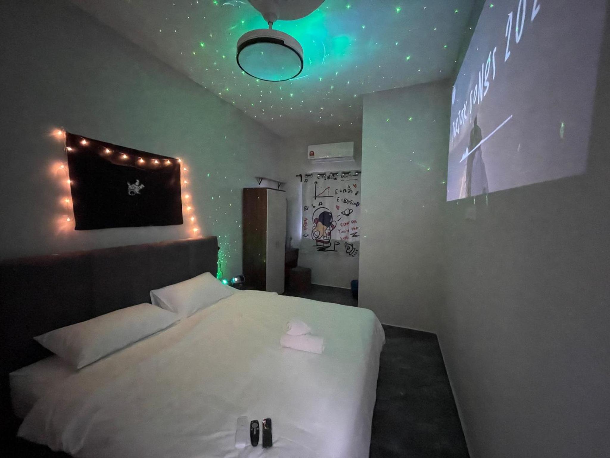 R8 Hotel-style Room With Projector #1min Walk to Ksl City Mall