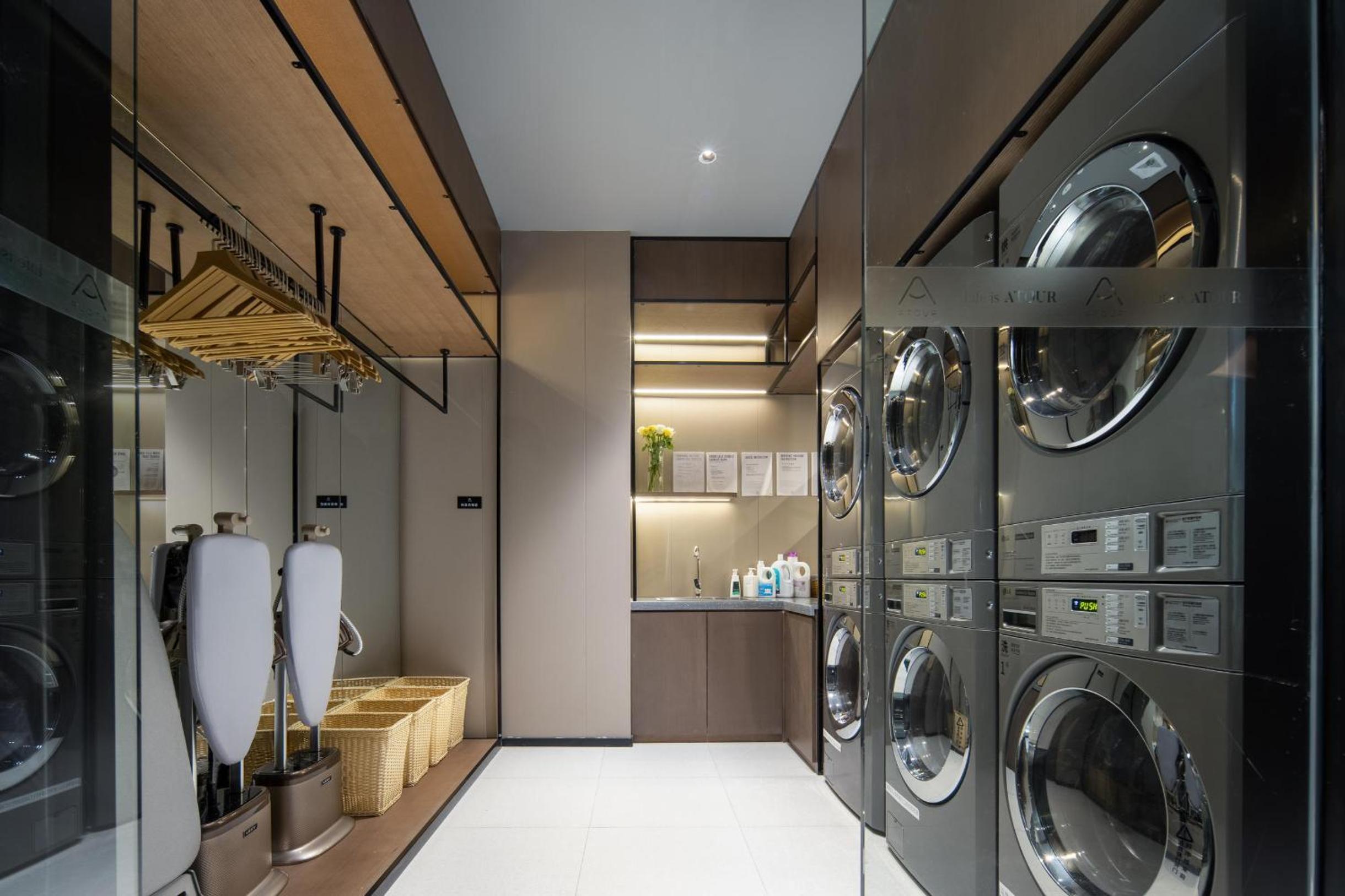 Atour Hotel Shanghai Chongming Dongtan Business Plaza