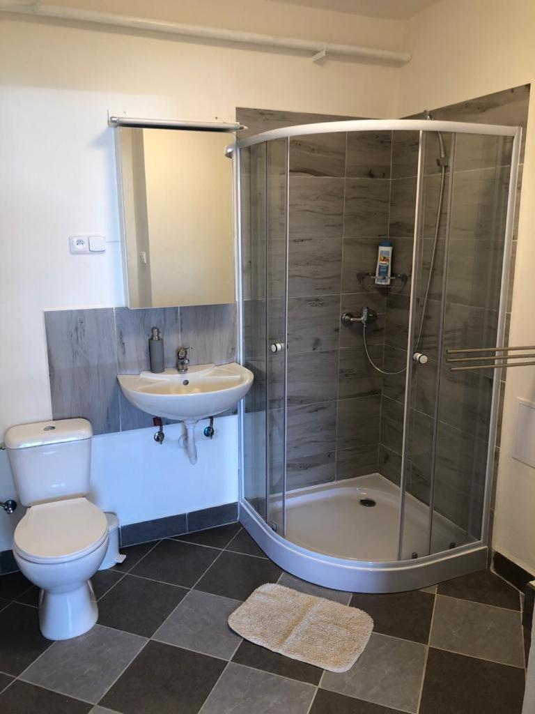 Apartmány U rybníka