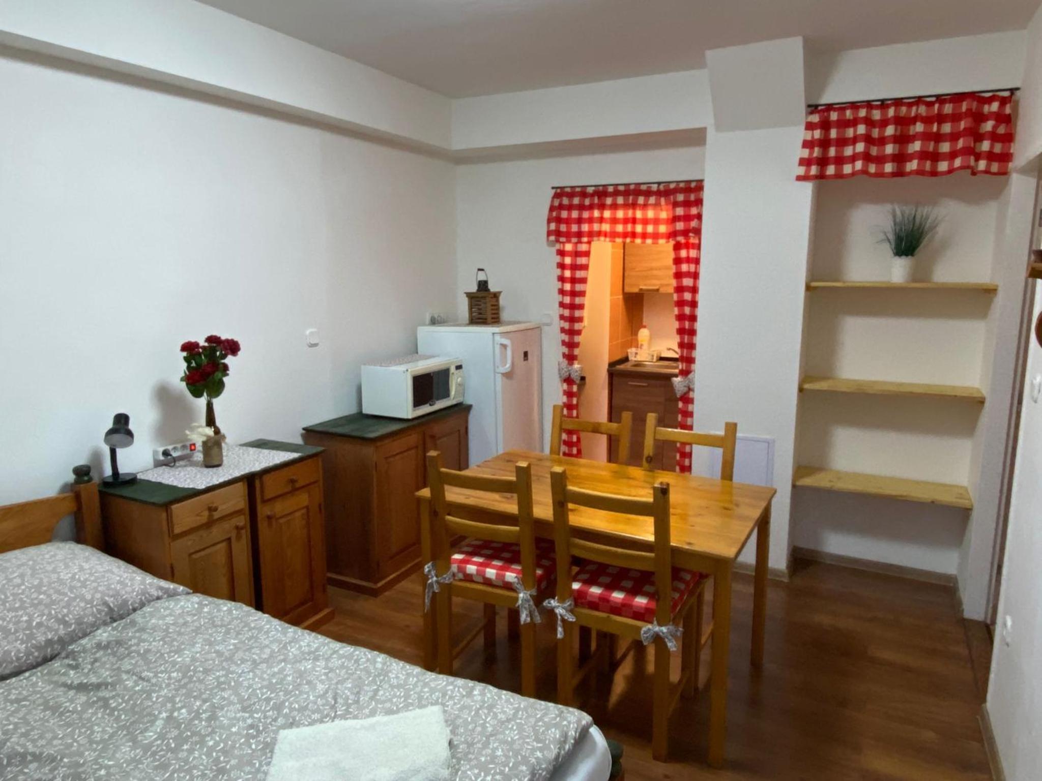 Apartmány U rybníka