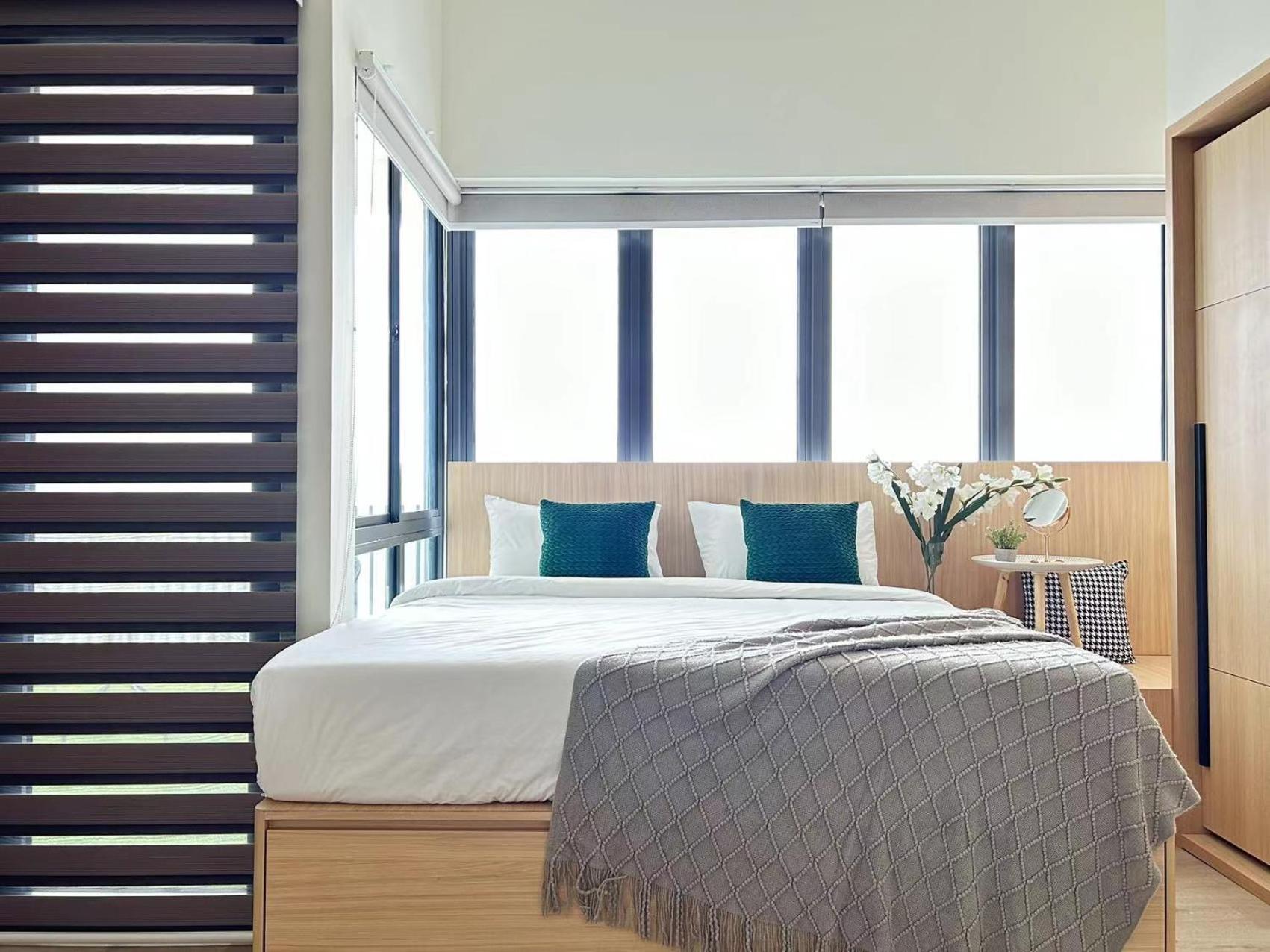 The LUXE By Infinitum by WSD