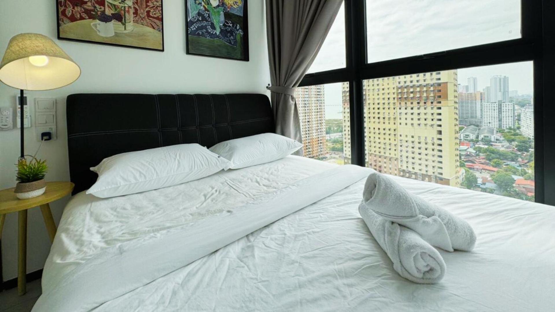 DeLuma-Urban Suites photo 5