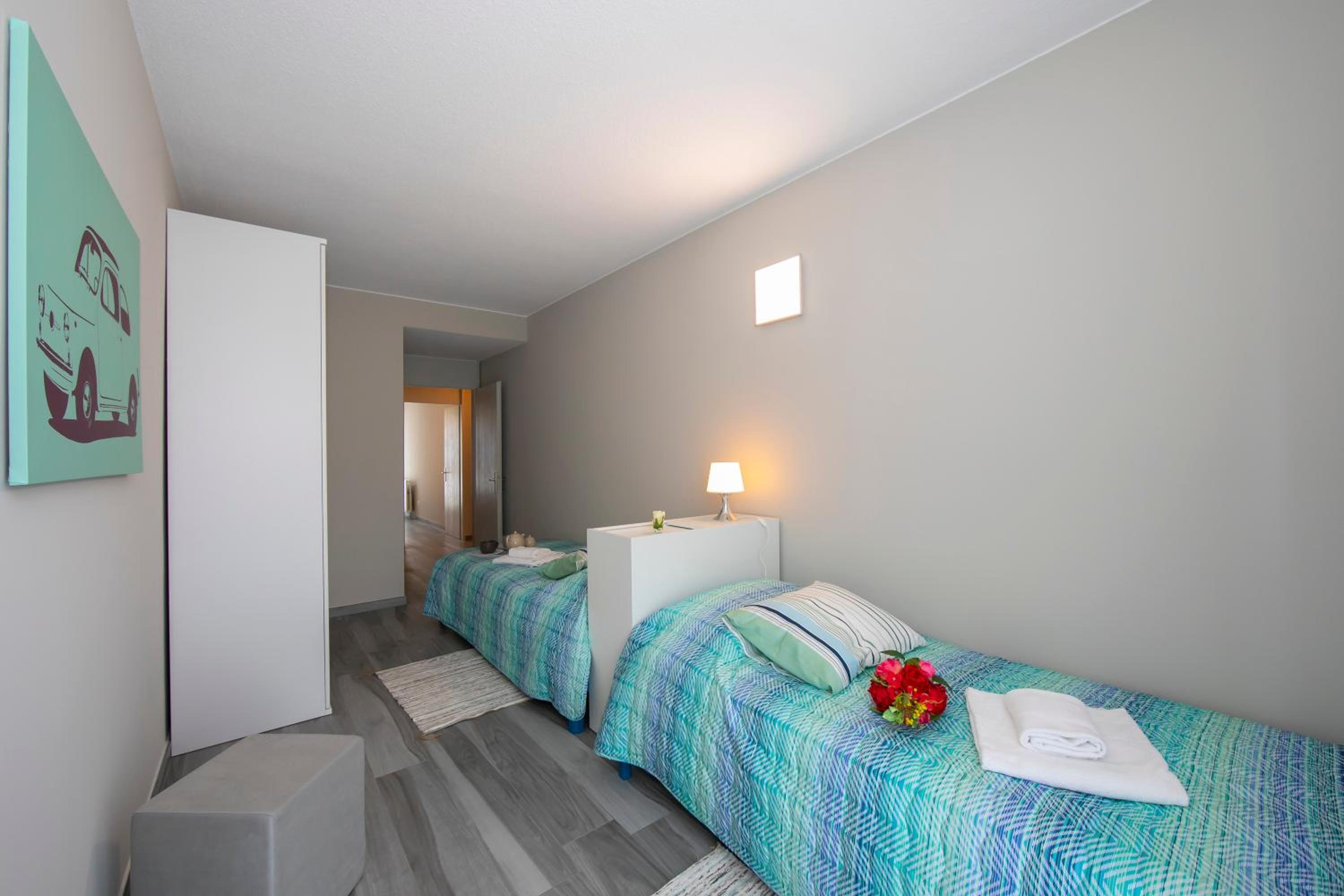 Laguna di Lugano with Balcony - Happy Rentals