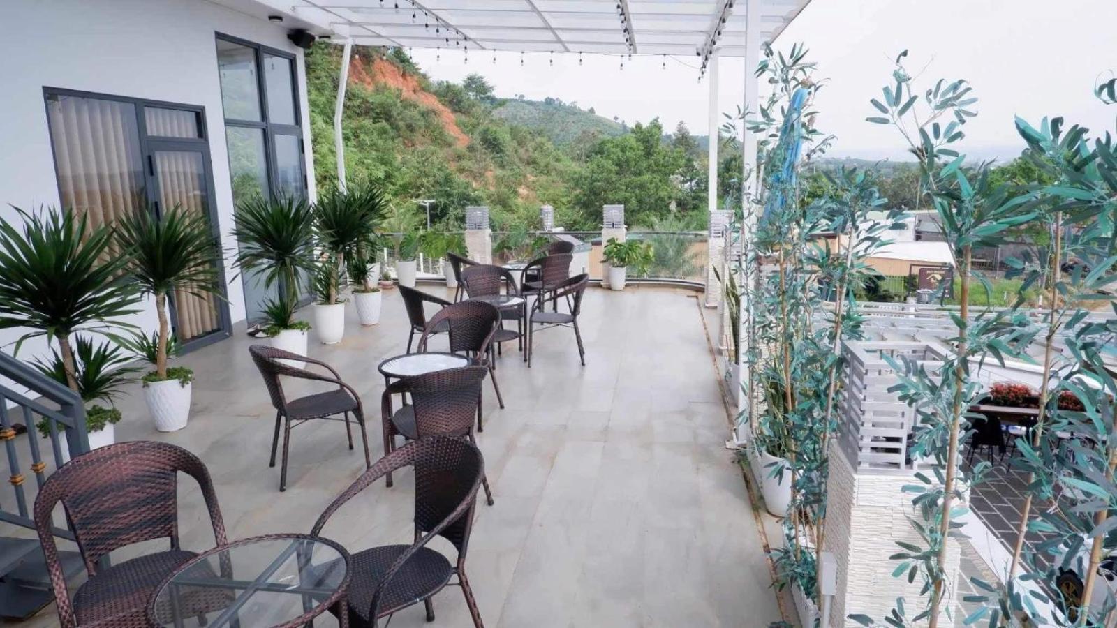 Đồi Hoa Đỏ Homestay