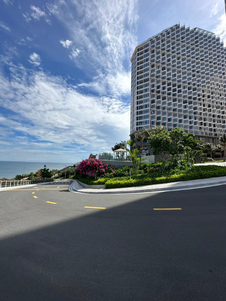 Mandala Pearl Azure Retreat view 2