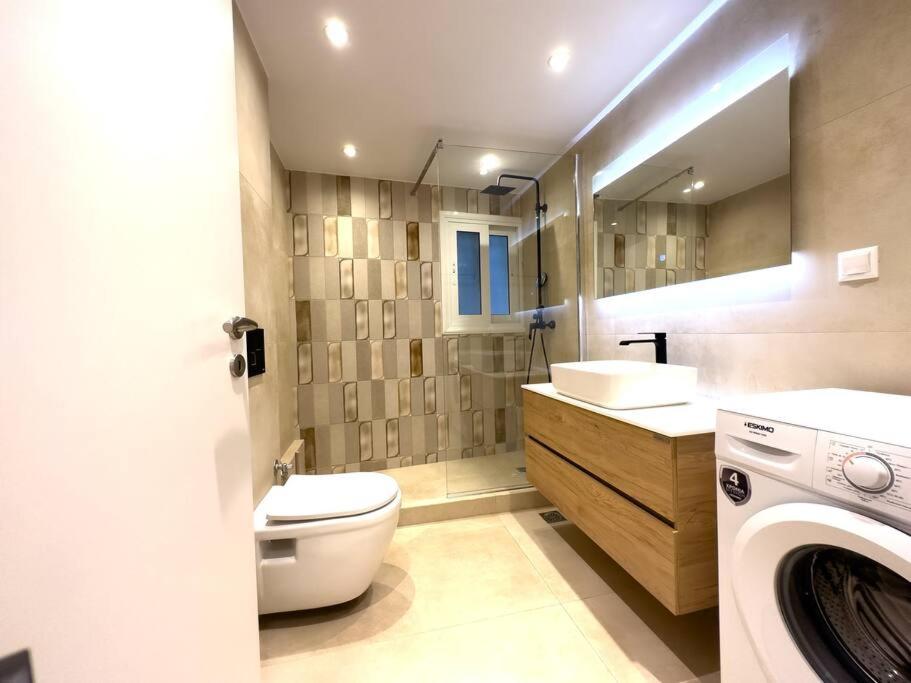 2-Bed Gem in Serene Locale