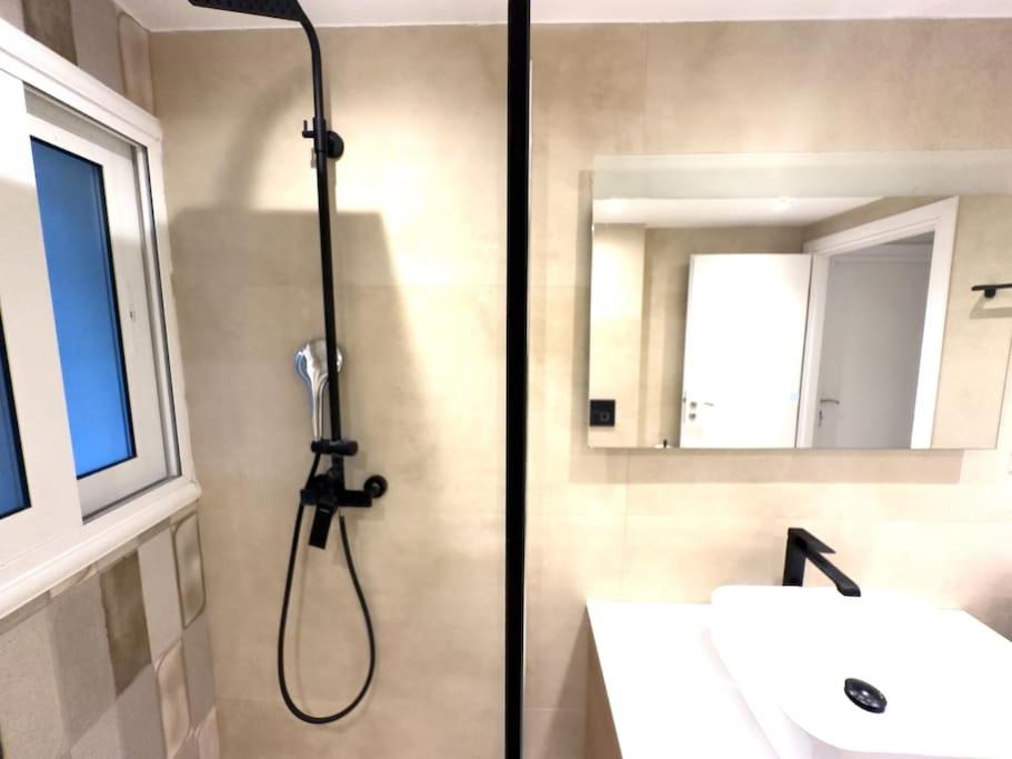 2-Bed Gem in Serene Locale