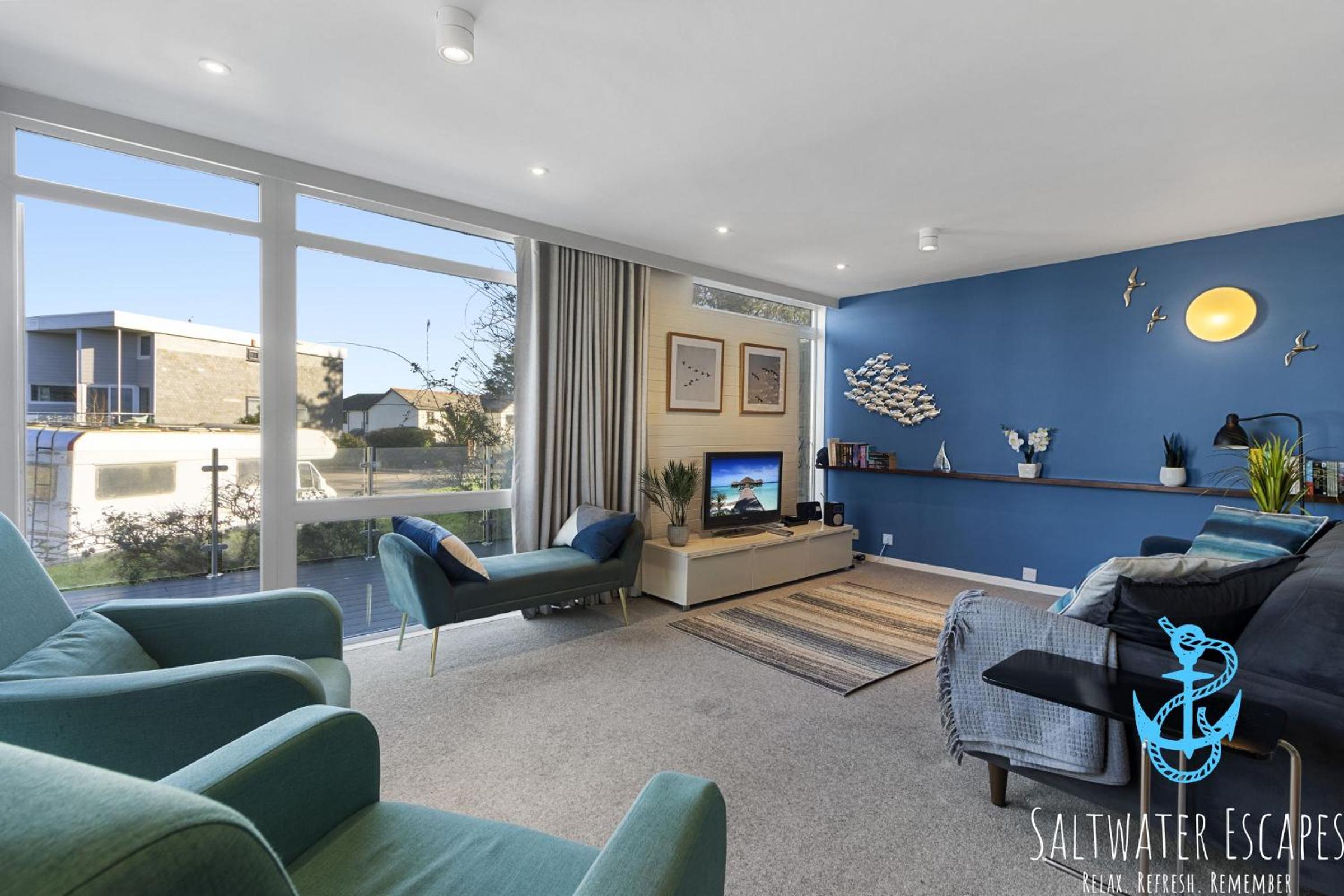 Heathcliff, Coastal Walks and Sea Views
