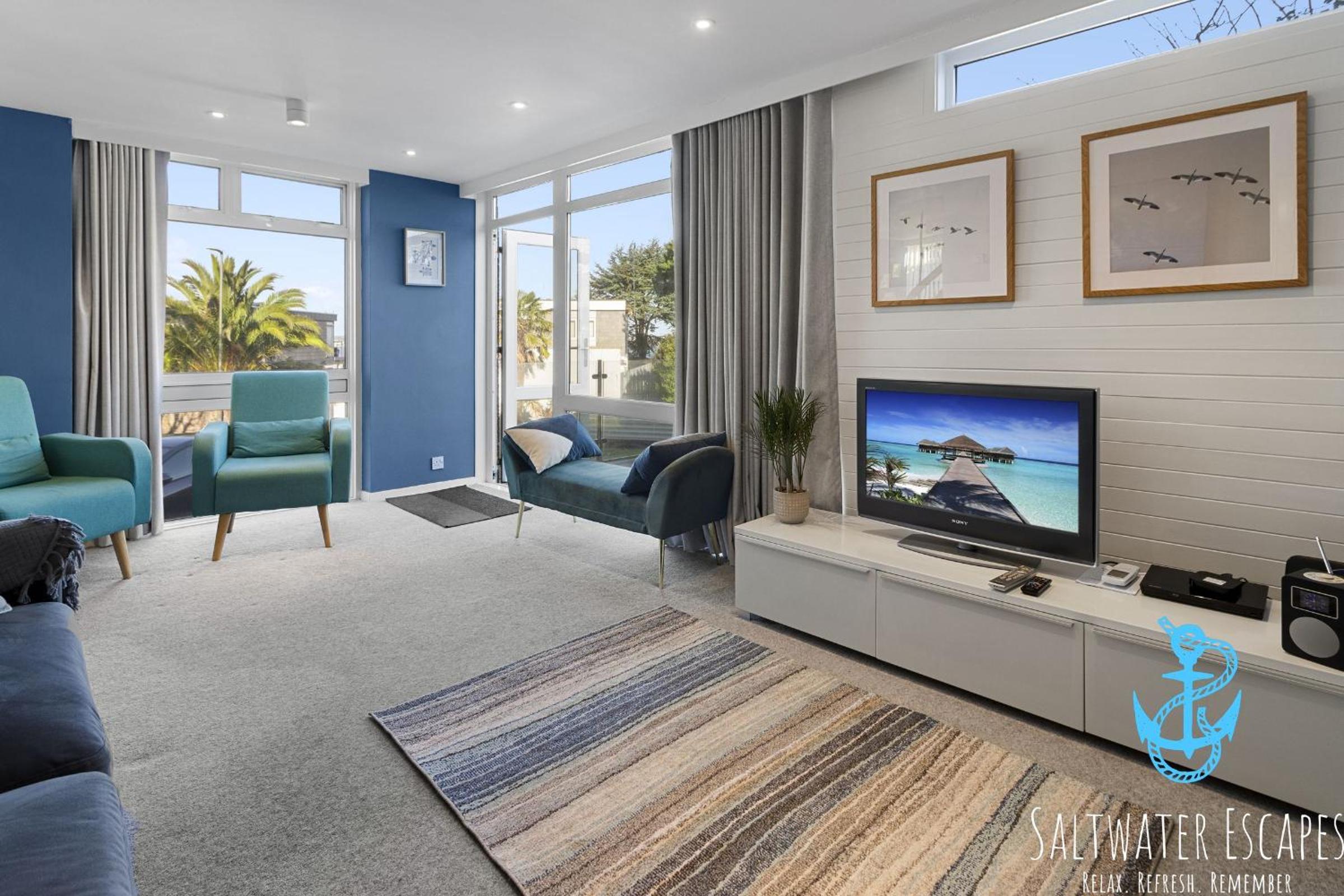 Heathcliff, Coastal Walks and Sea Views