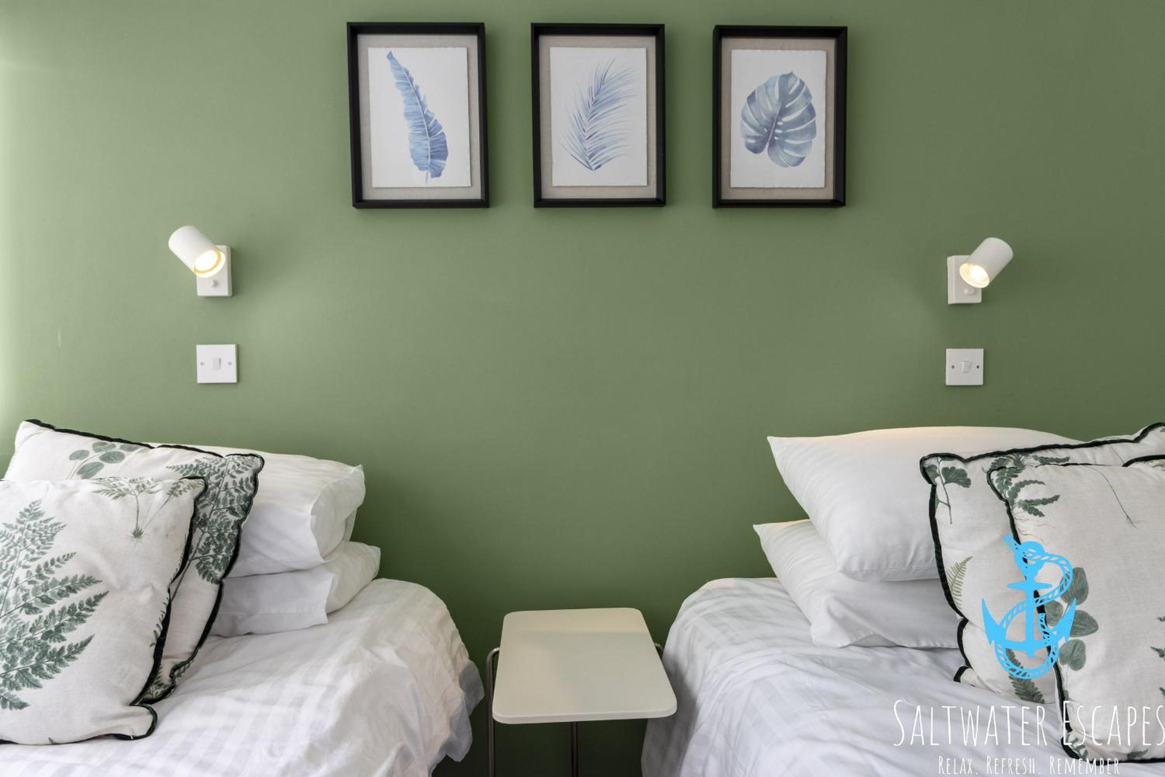 Heathcliff, Coastal Walks and Sea Views