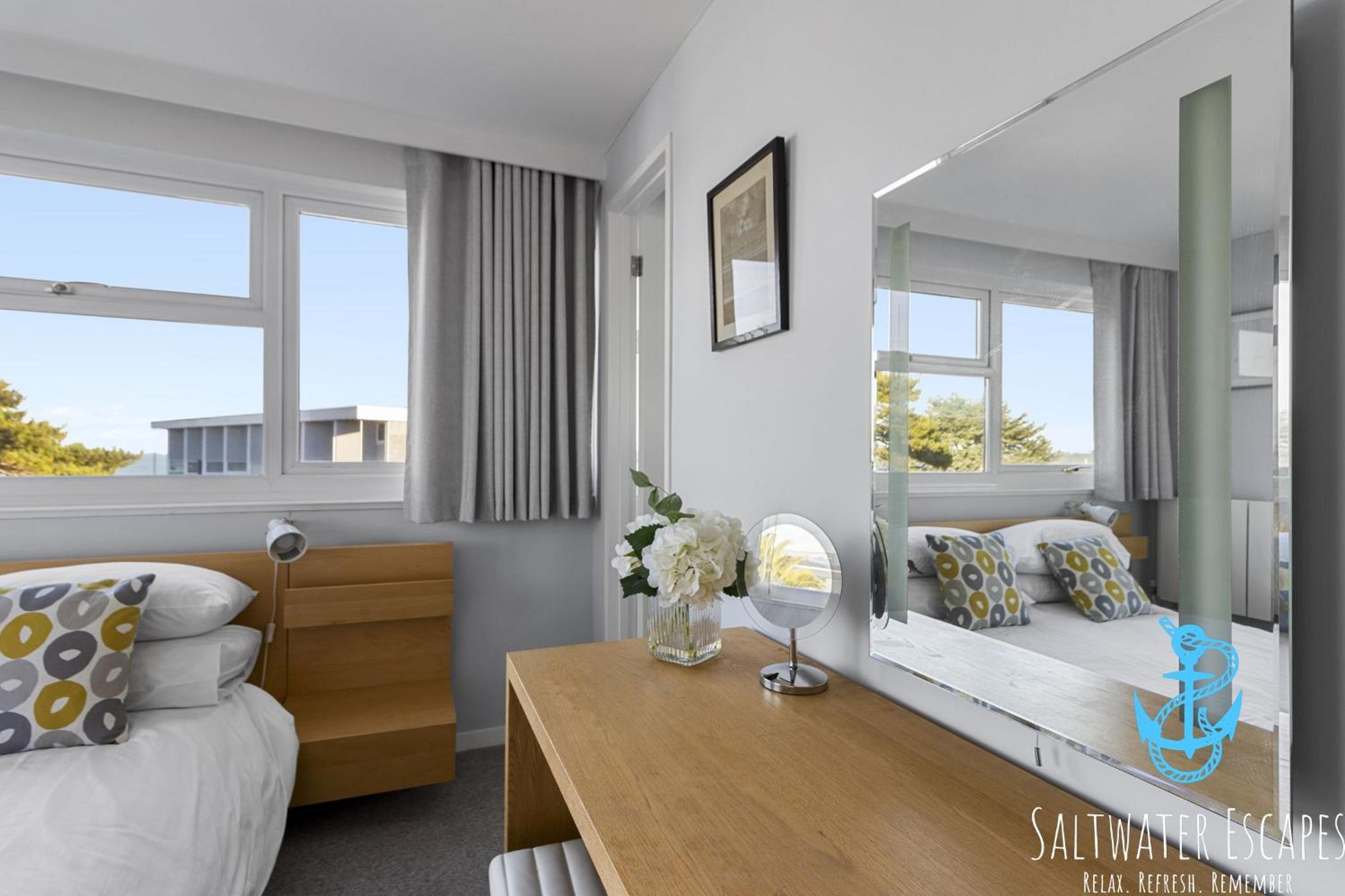 Heathcliff, Coastal Walks and Sea Views