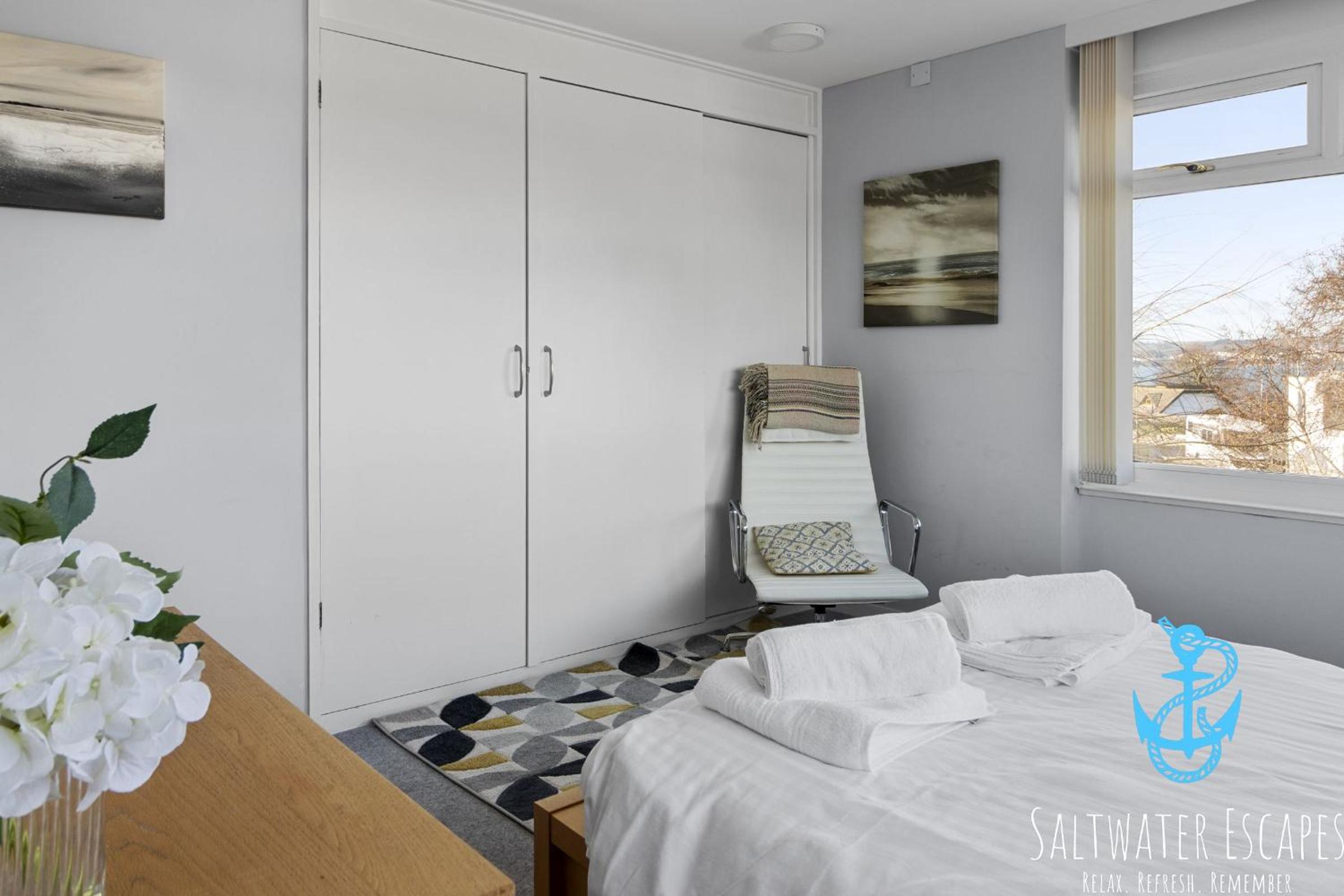 Heathcliff, Coastal Walks and Sea Views