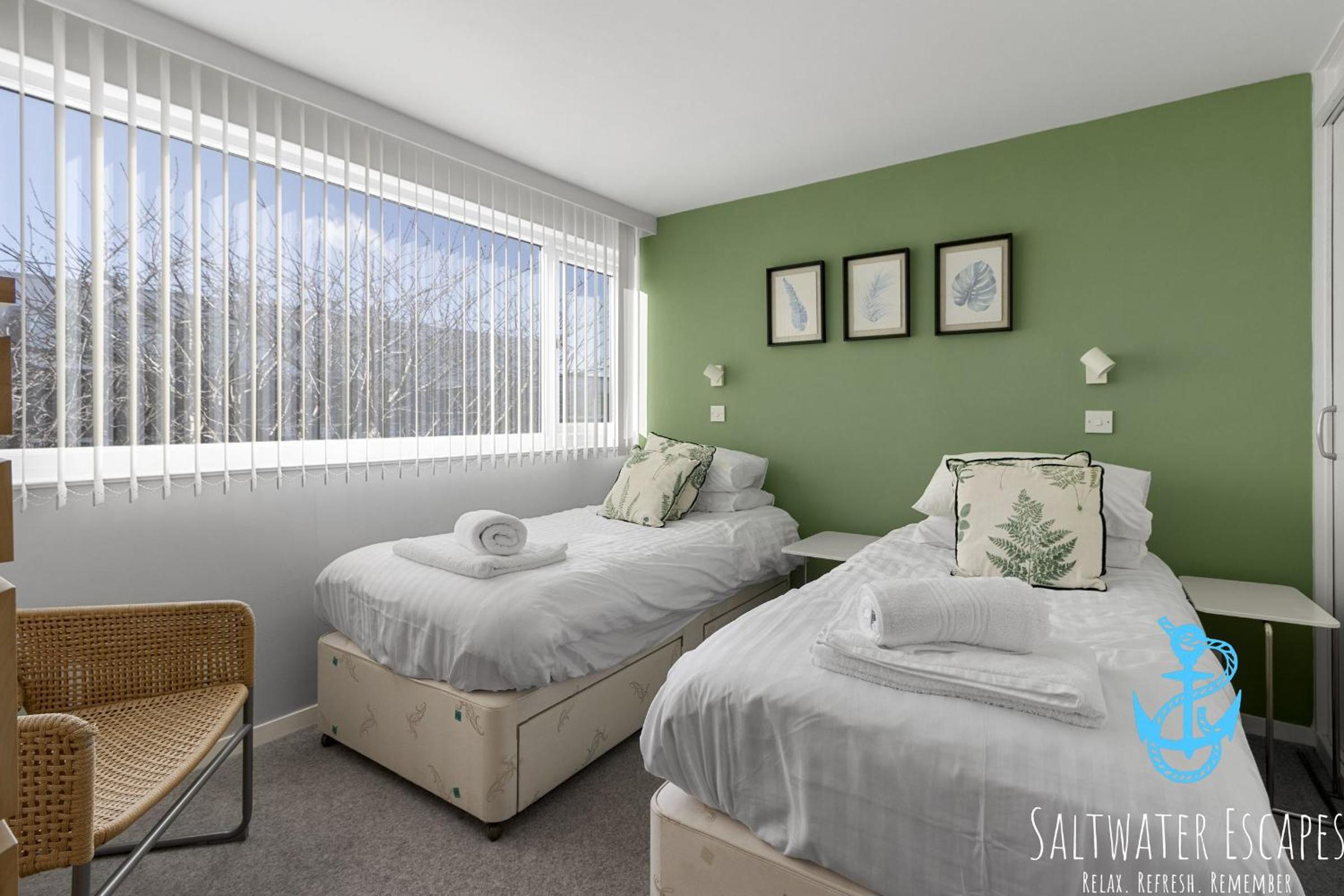 Heathcliff, Coastal Walks and Sea Views
