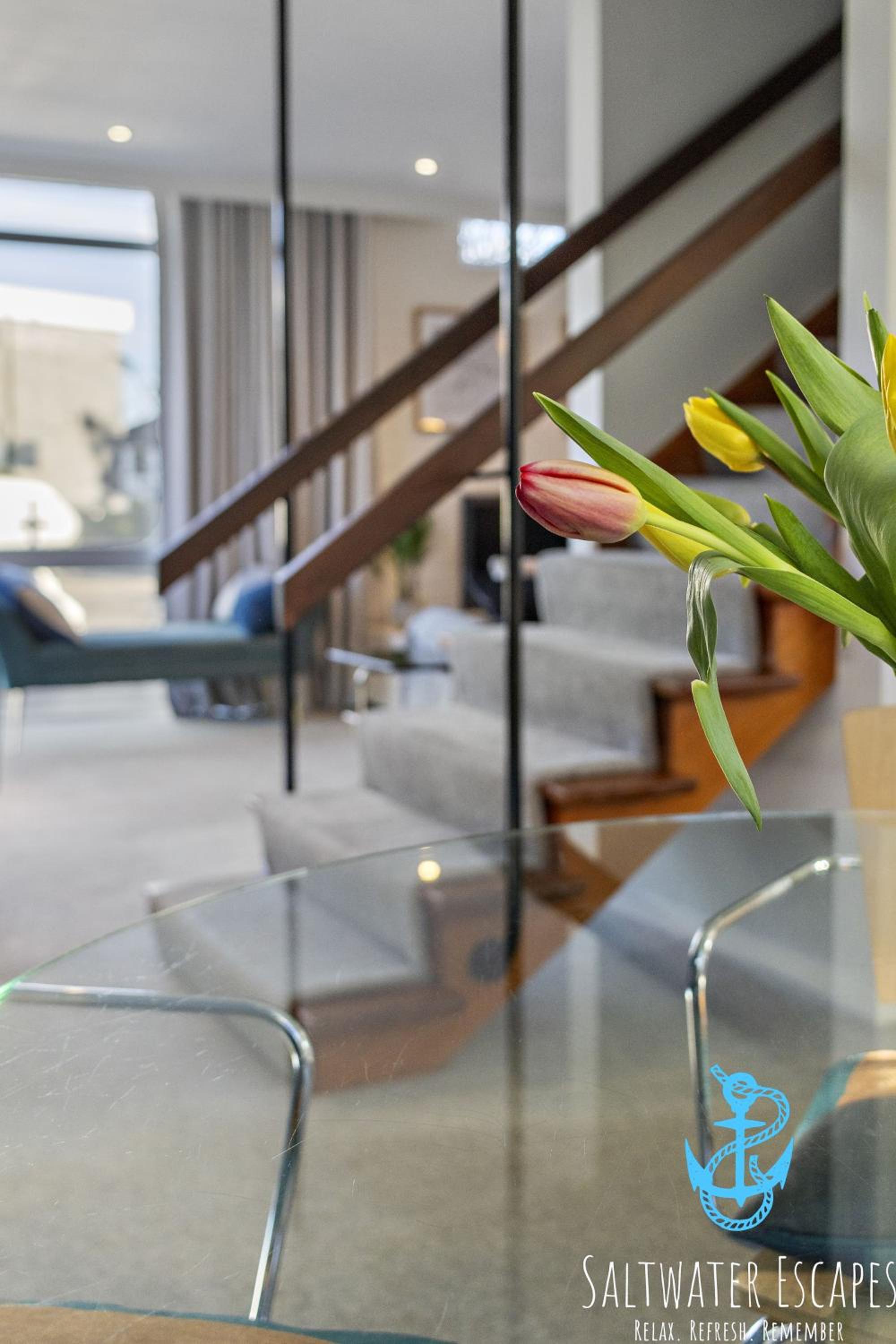 Heathcliff, Coastal Walks and Sea Views