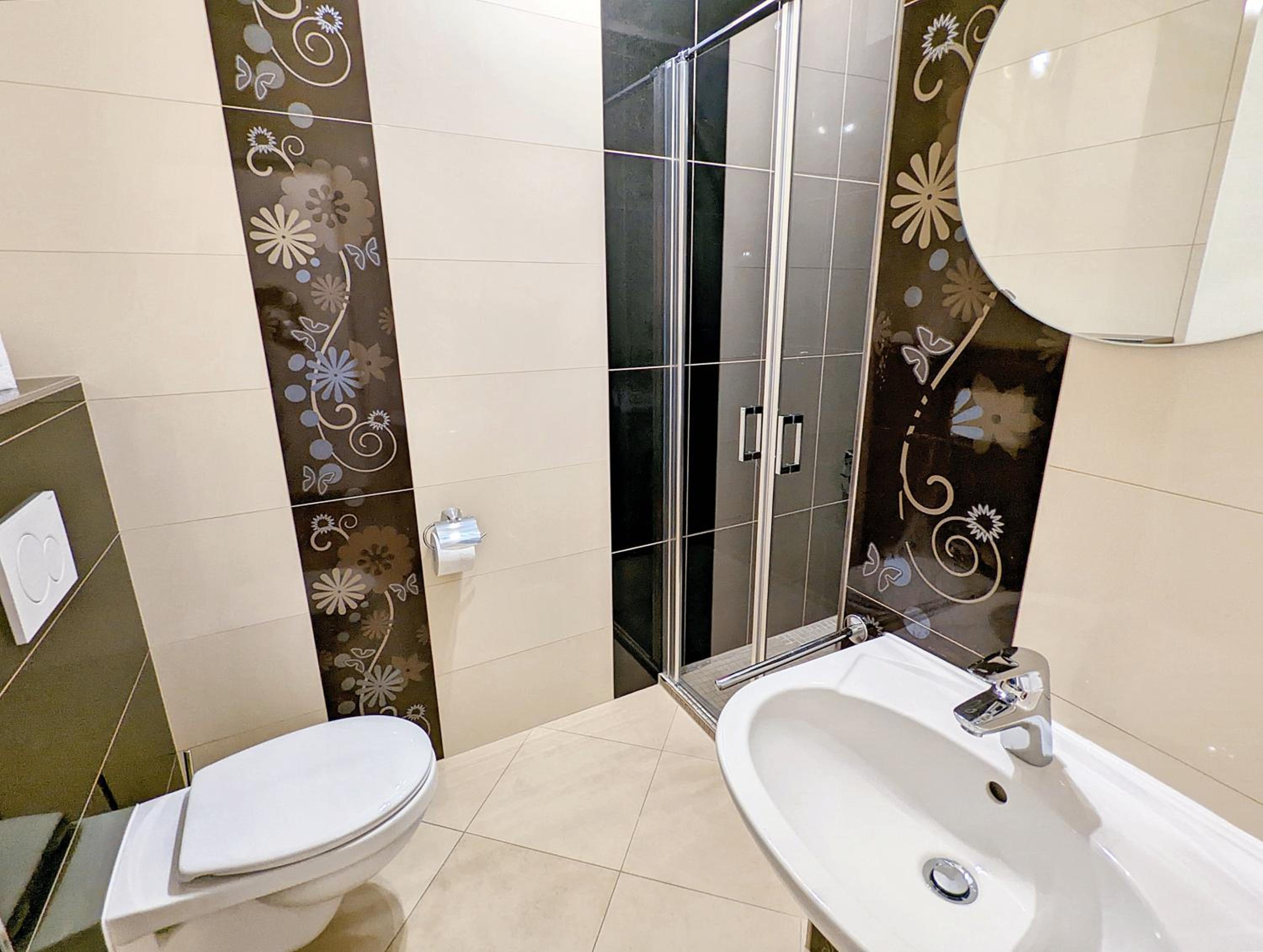 2Bedroom + 2Bathroom With Garage in Lux City view 4