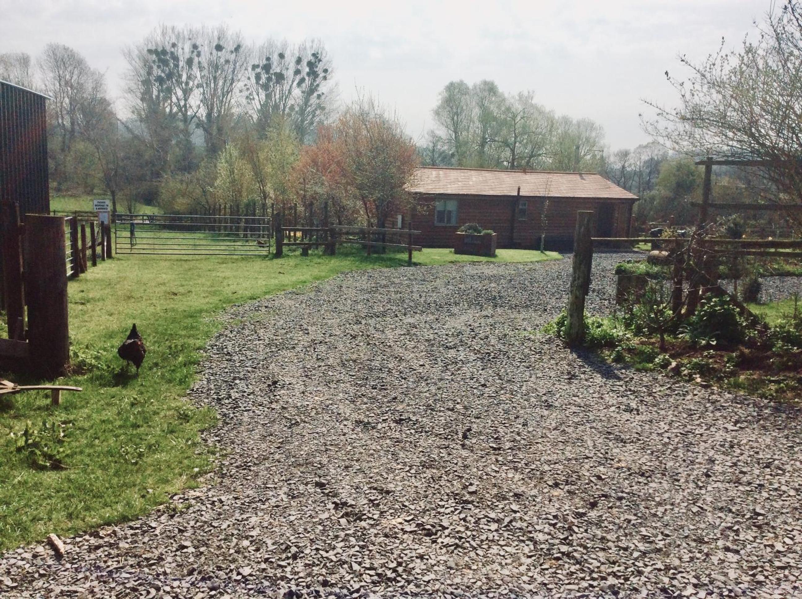 Leverets - Squirrel Lane Lodges Ludlow view 5