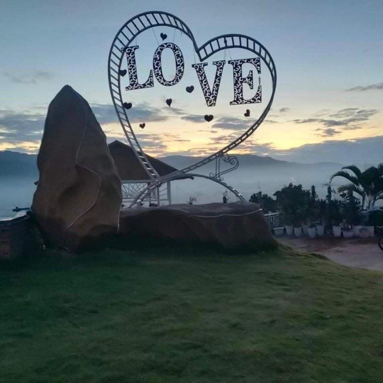 Đồi Hoa Đỏ Homestay