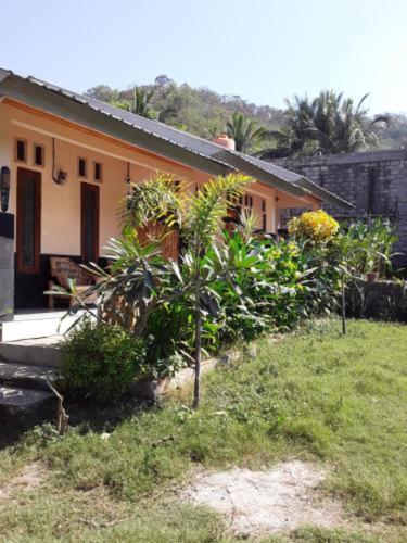 Telage Indah Guest House view 4