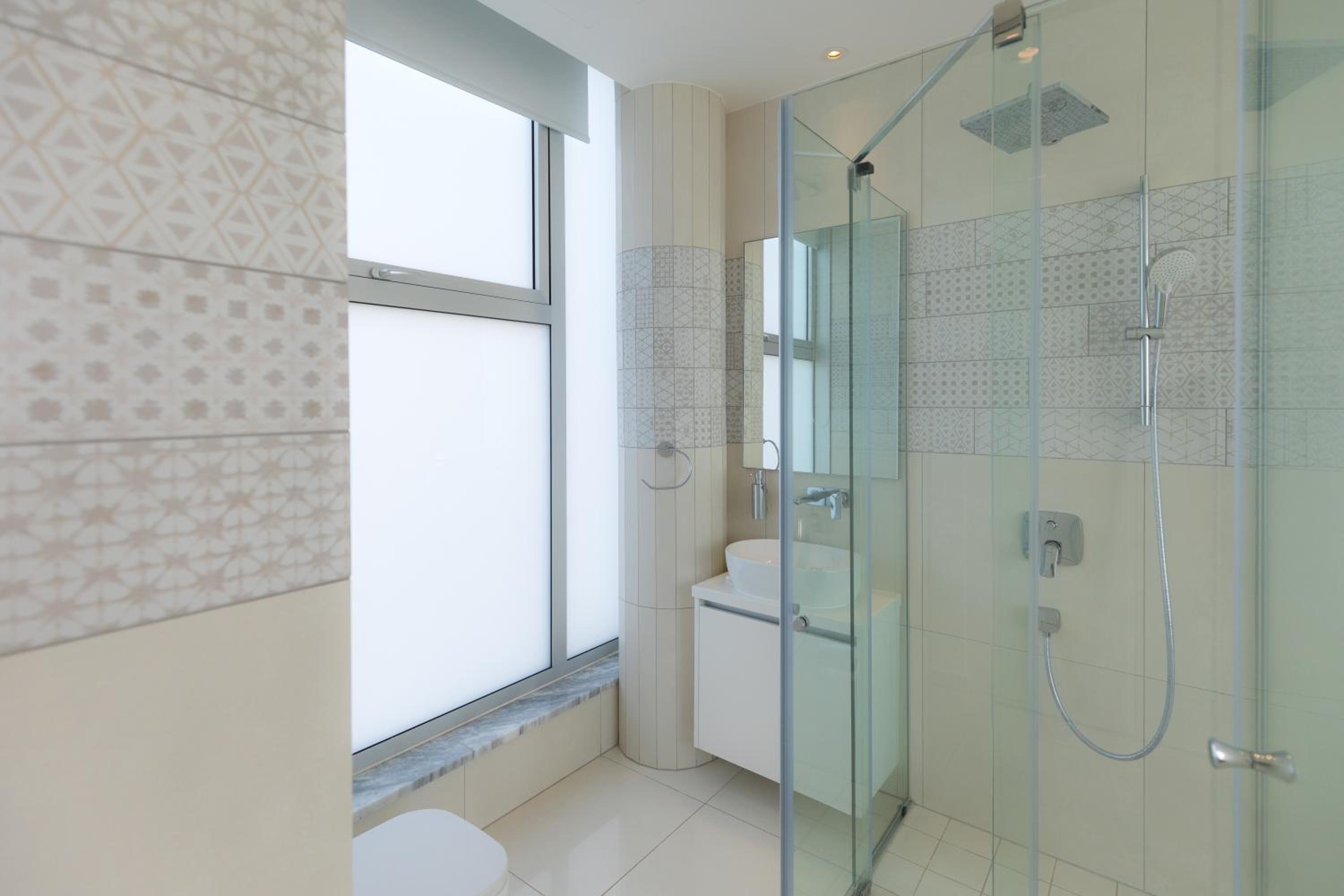 Seaview Luxury Villa Jacuzzi & Pool! 2 Min Beach
