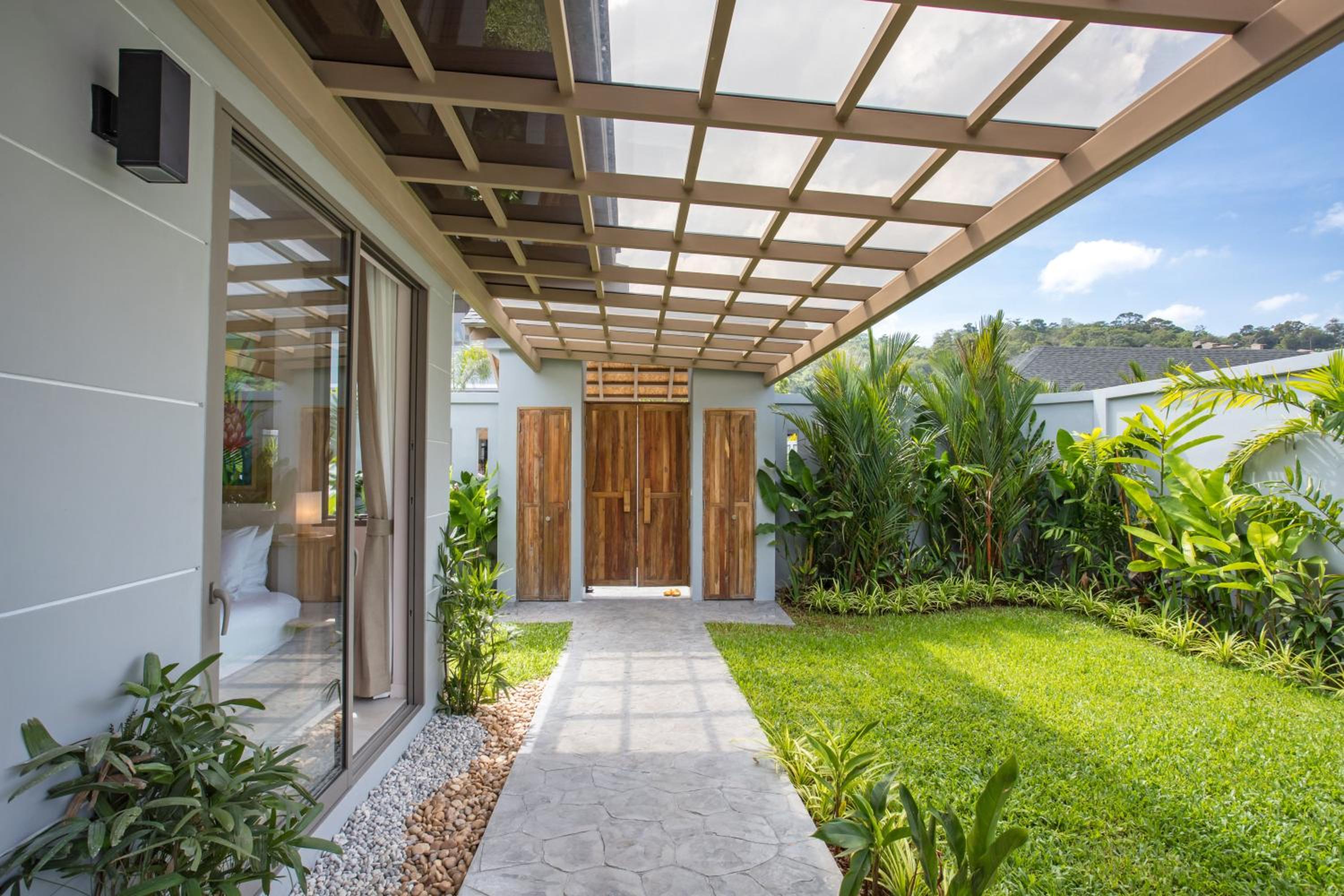 Beach escape at Villa Dalaa 8