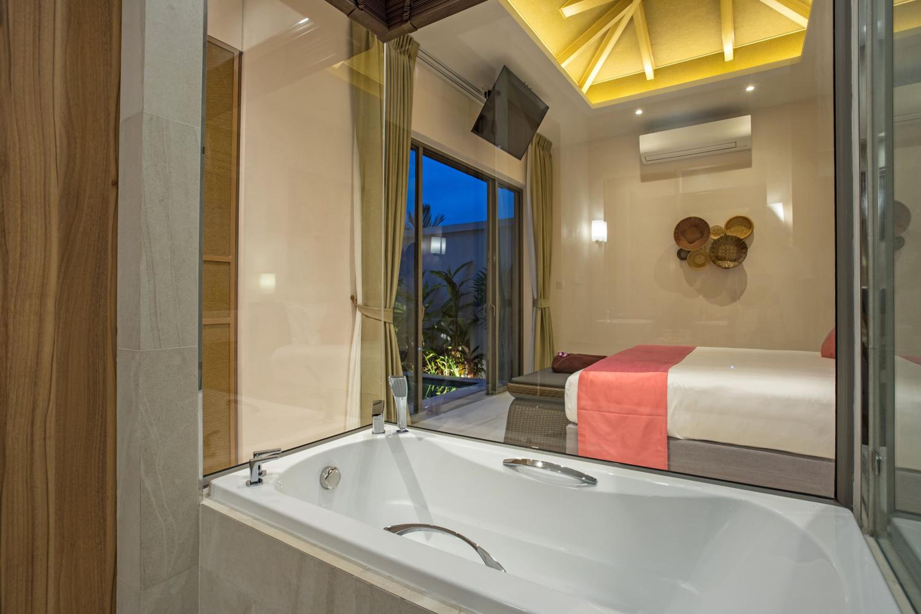 Beach escape at Villa Dalaa 8