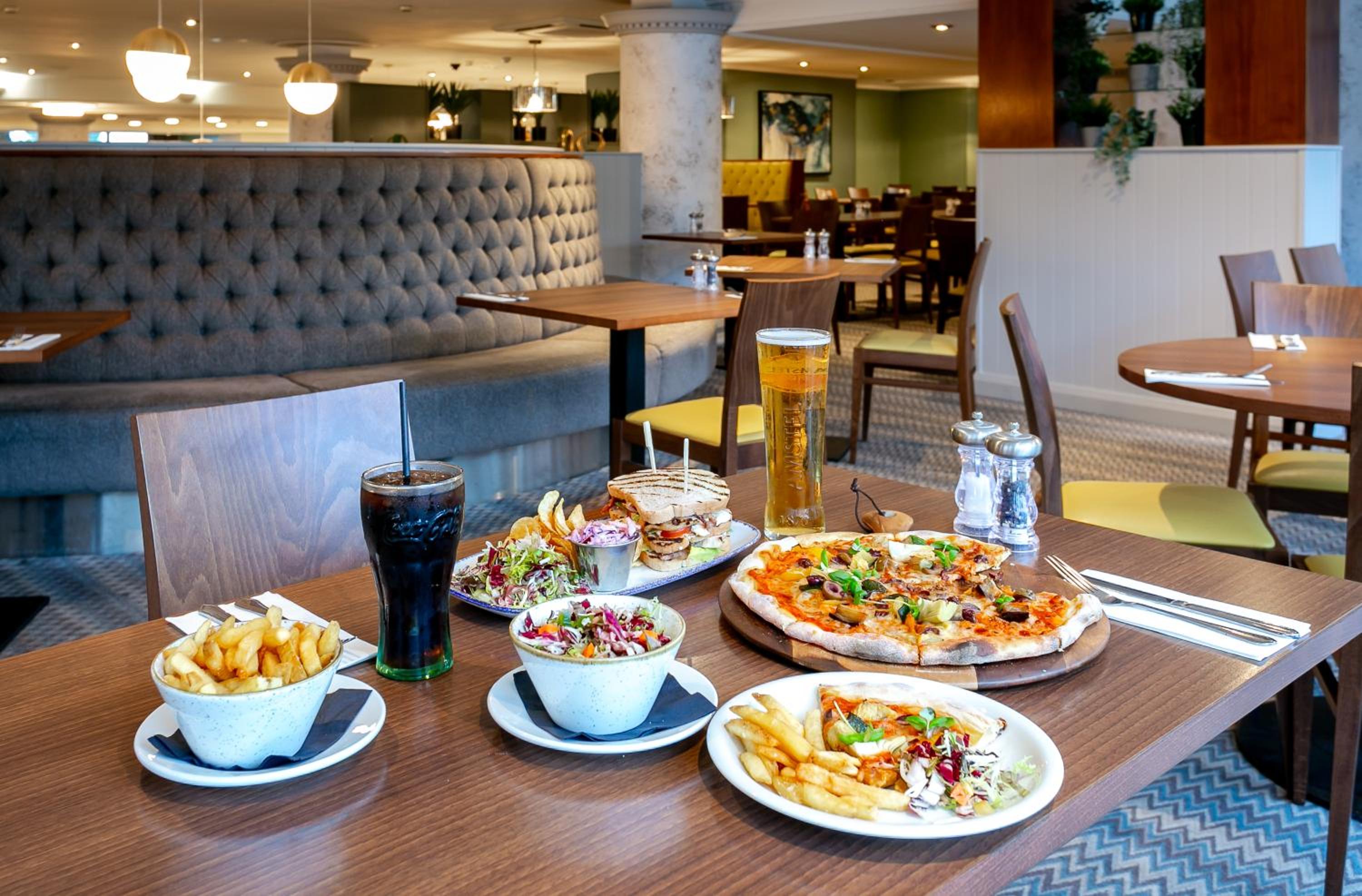 Huddersfield Vacations - Cedar Court Hotel Huddersfield - Property Image 7