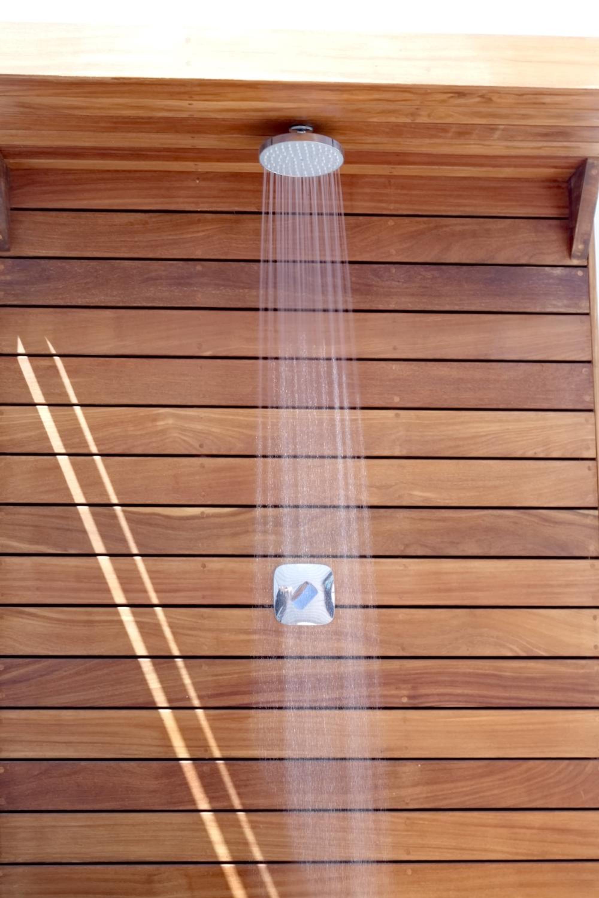 Seaview Luxury Villa Jacuzzi & Pool! 2 Min Beach