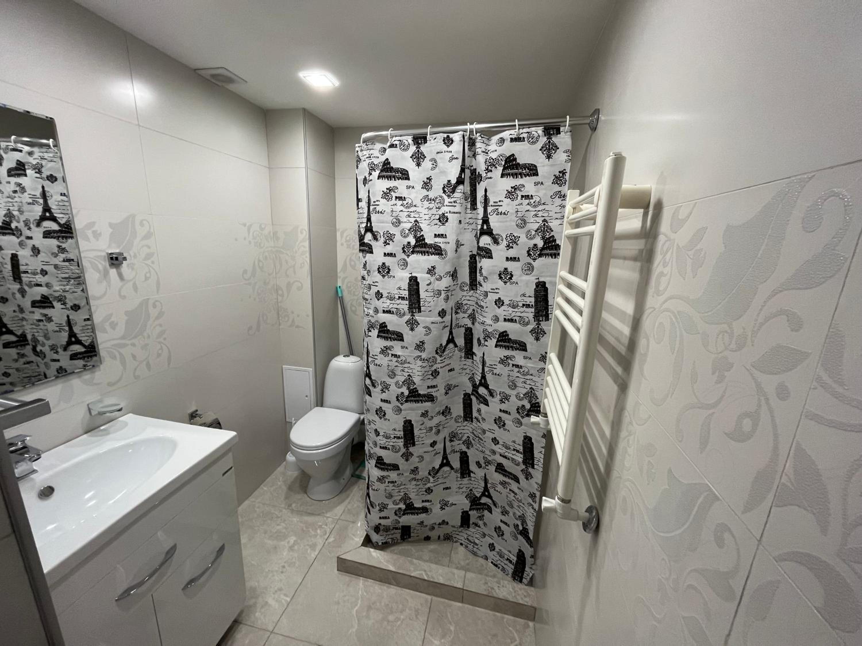 City Centre Apartment on Sakharov Square